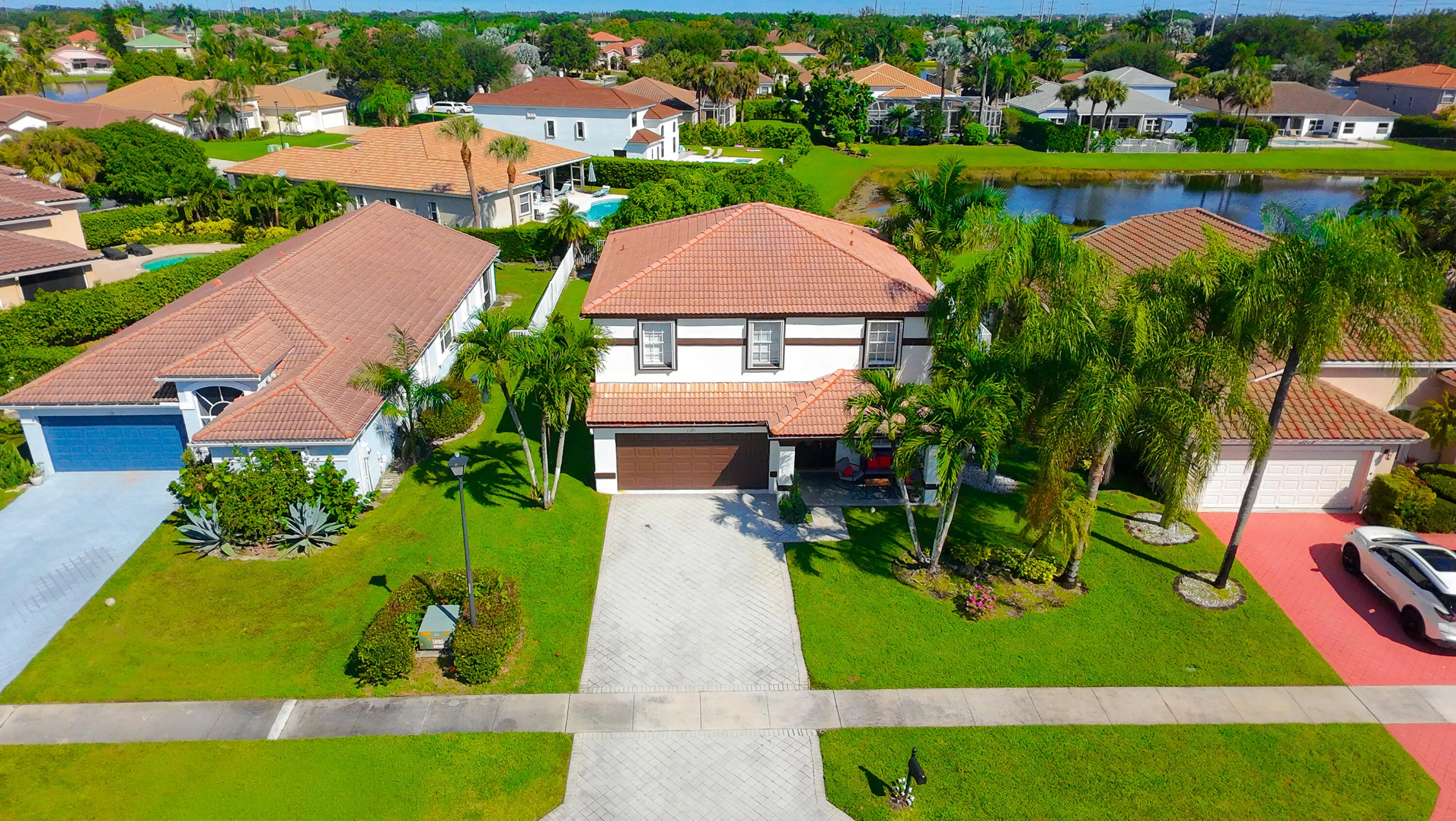 11185 Grandview Manor