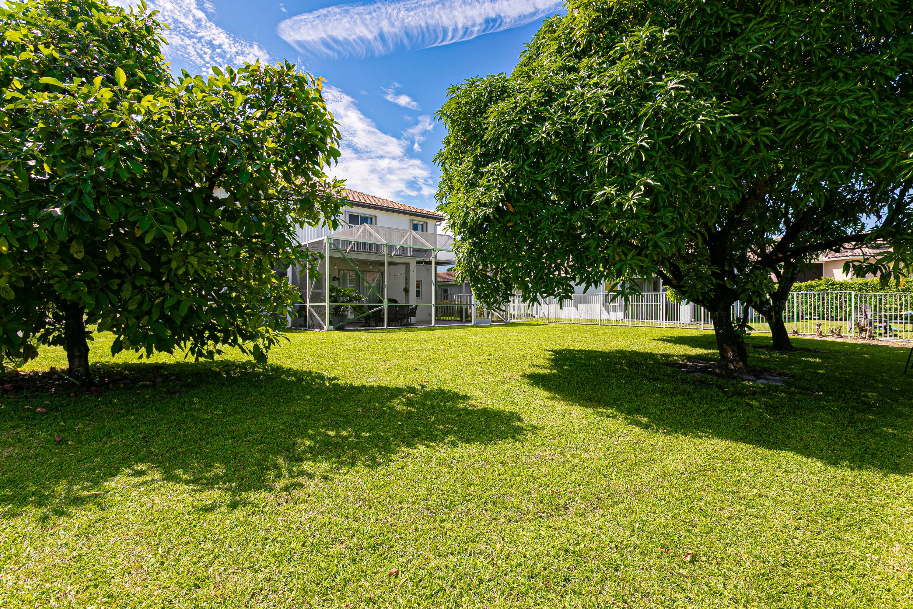 11185 Grandview Manor