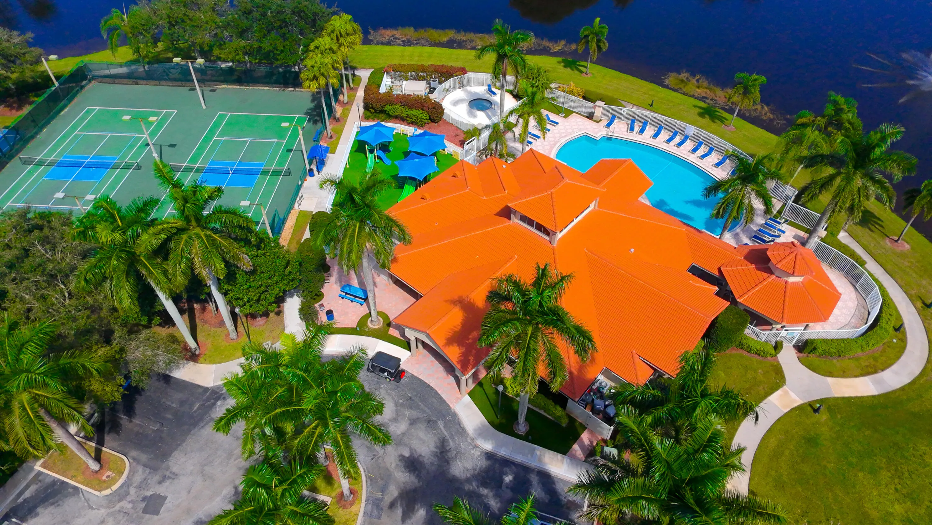 11185 Grandview Manor