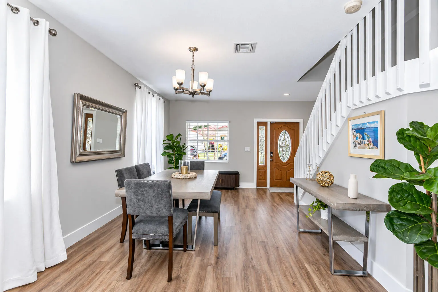 11185 Grandview Manor