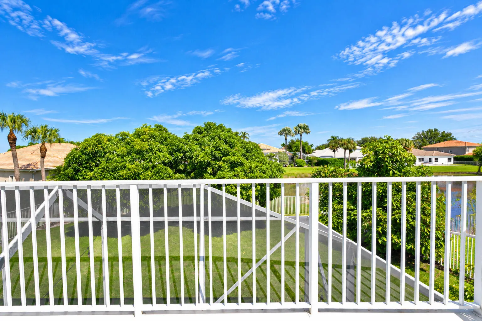 11185 Grandview Manor