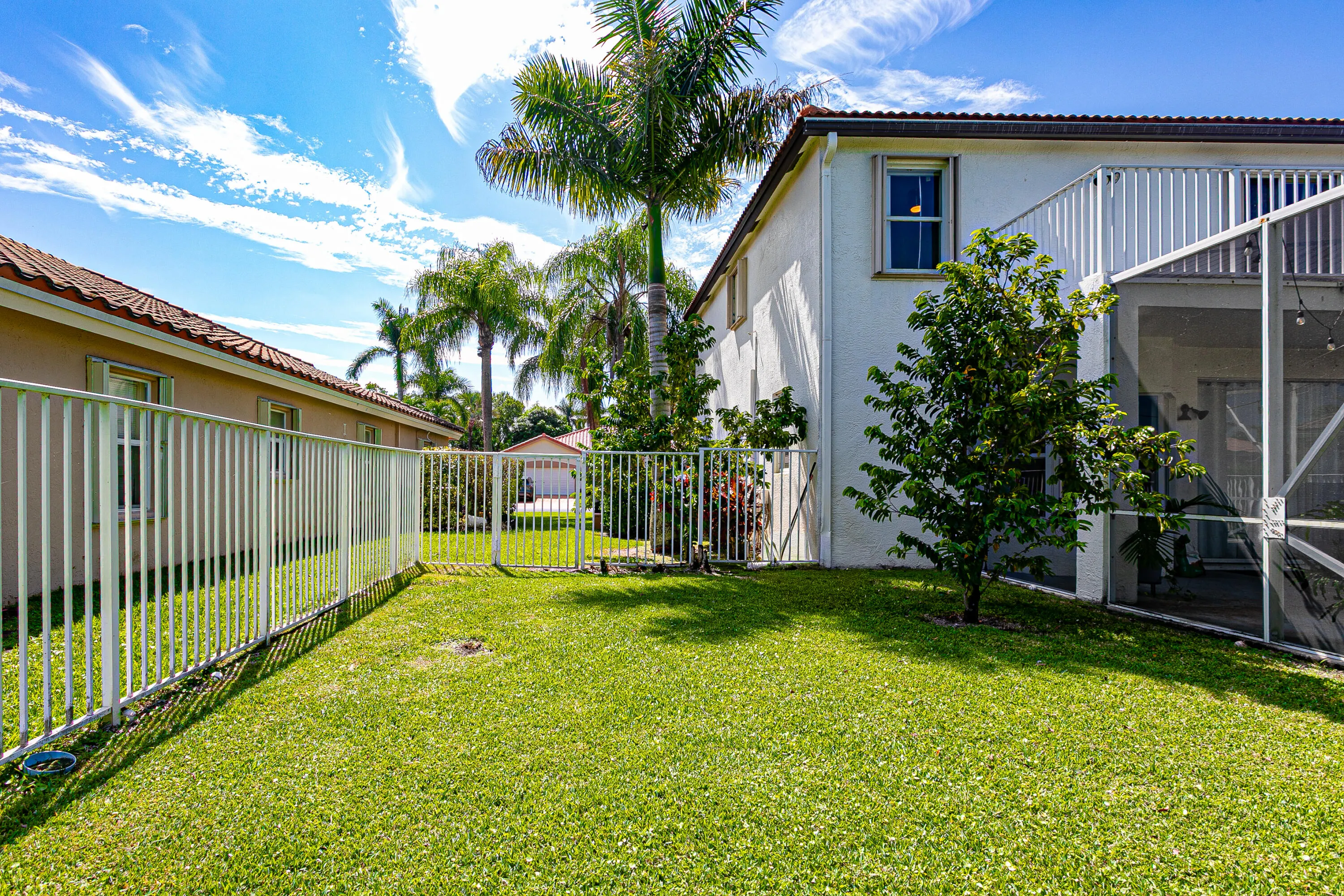 11185 Grandview Manor