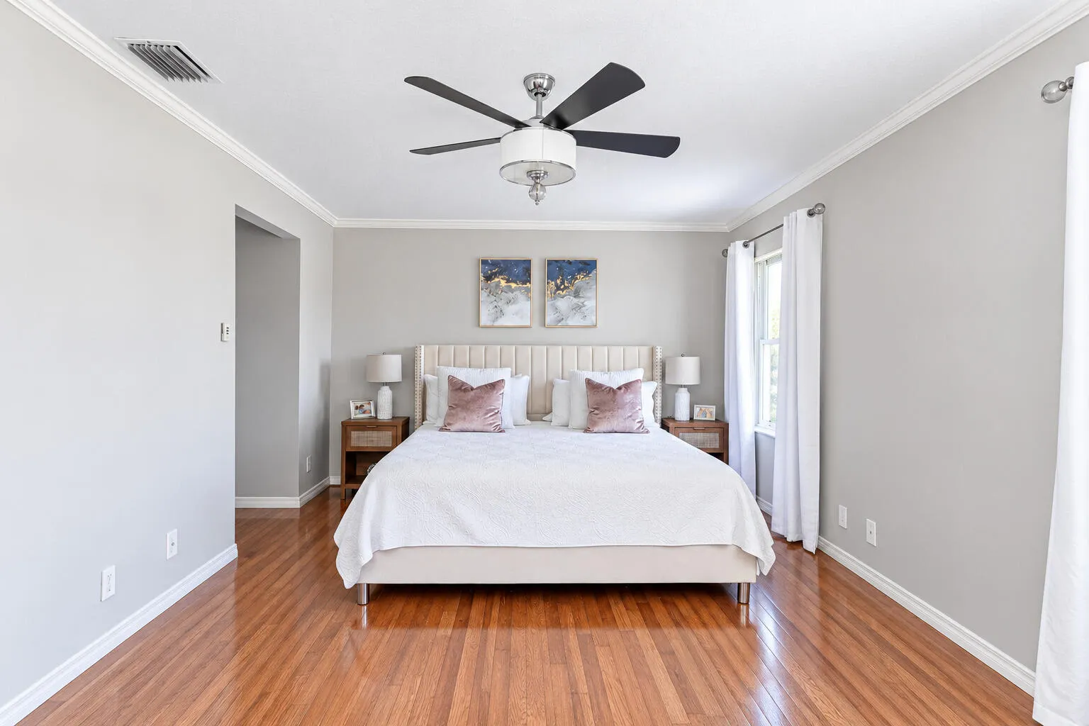 11185 Grandview Manor