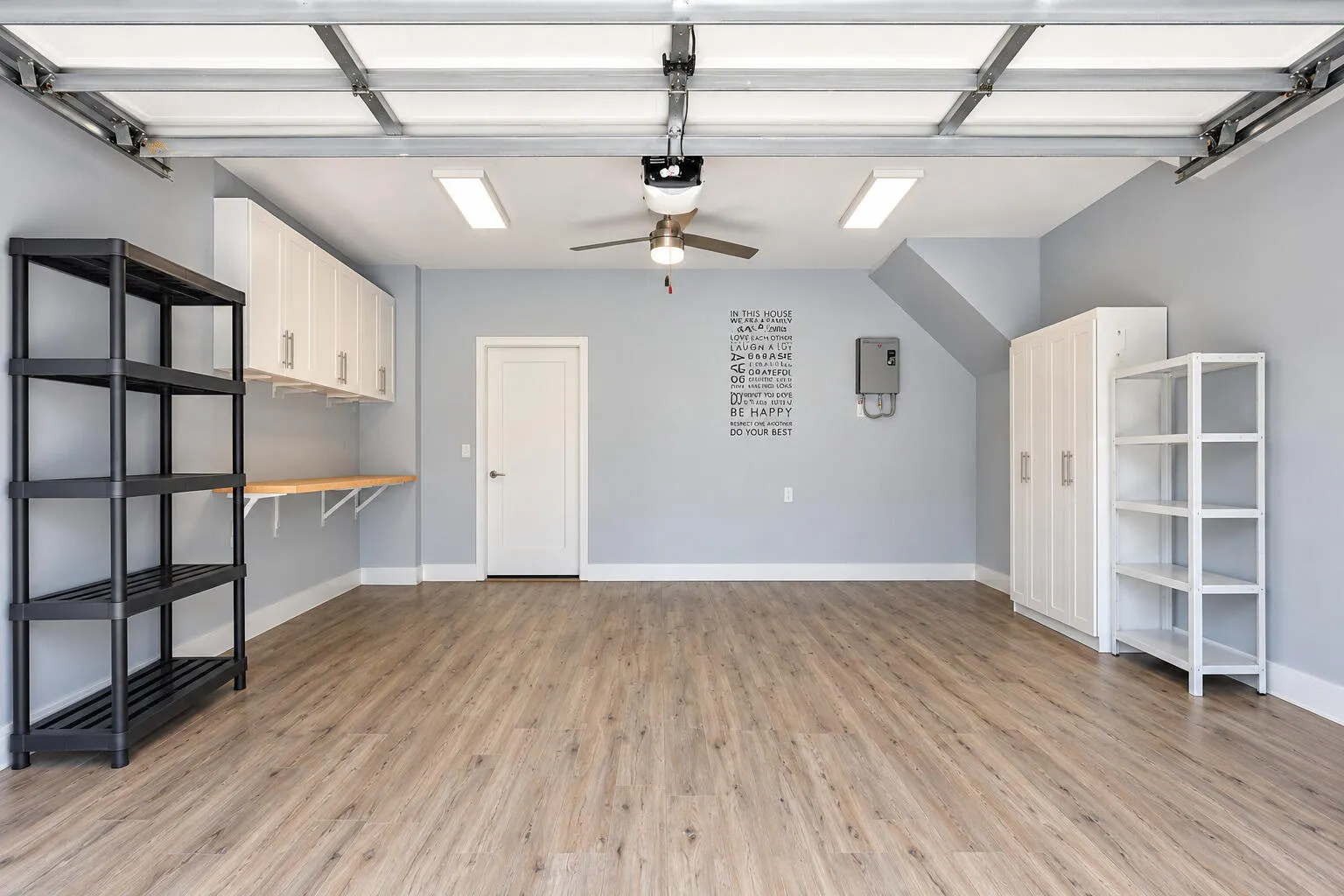 11185 Grandview Manor