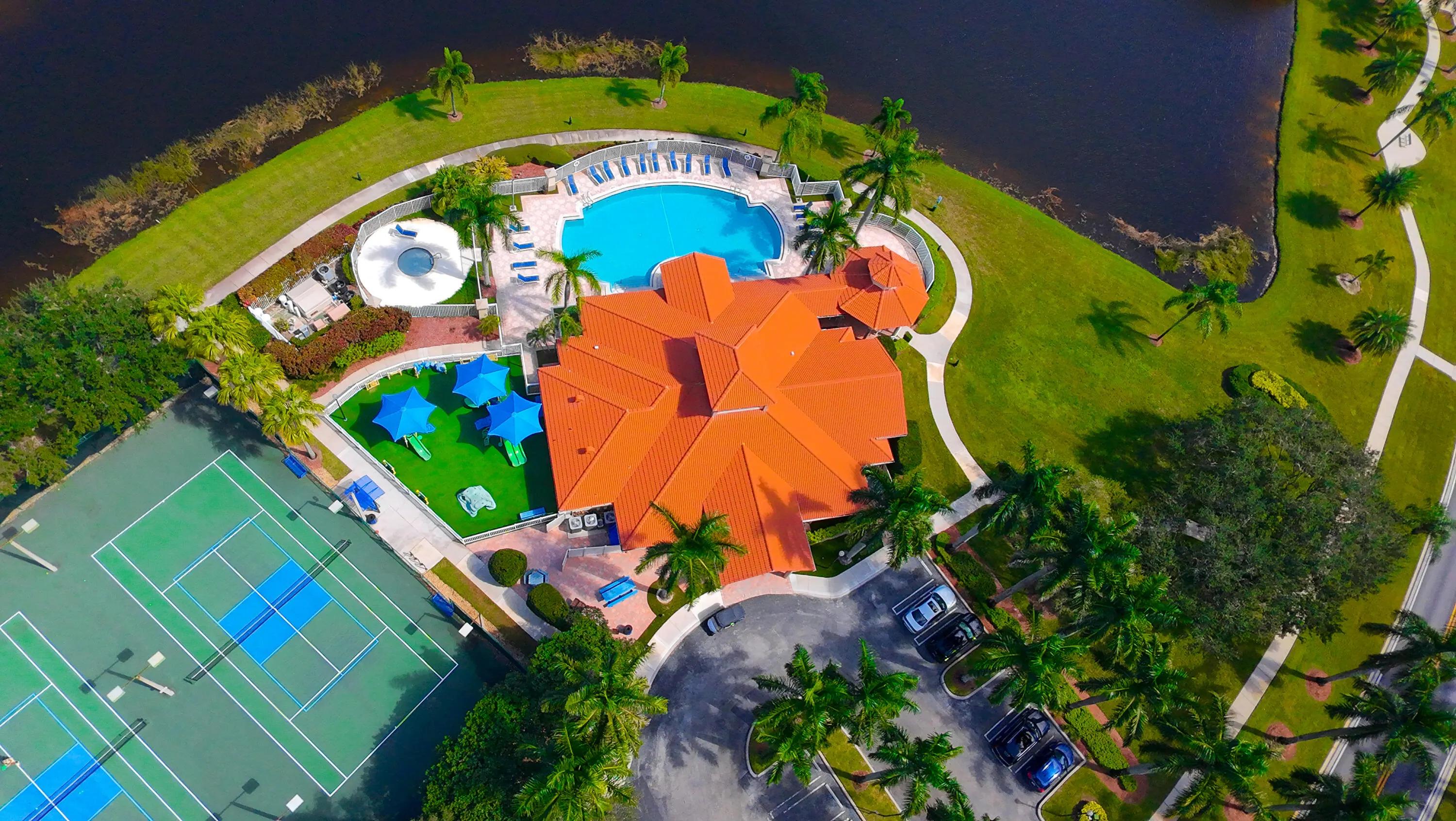 11185 Grandview Manor