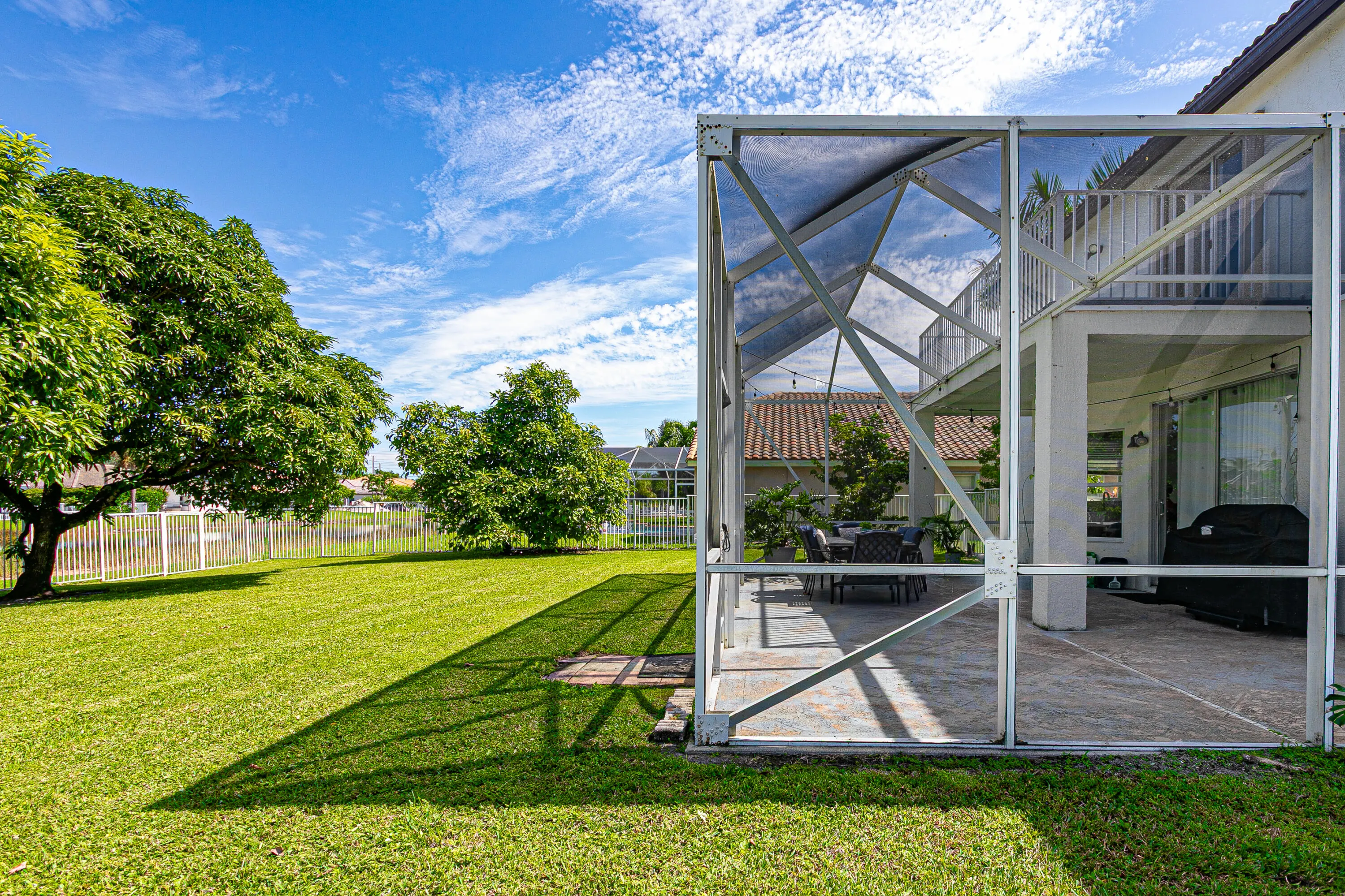 11185 Grandview Manor