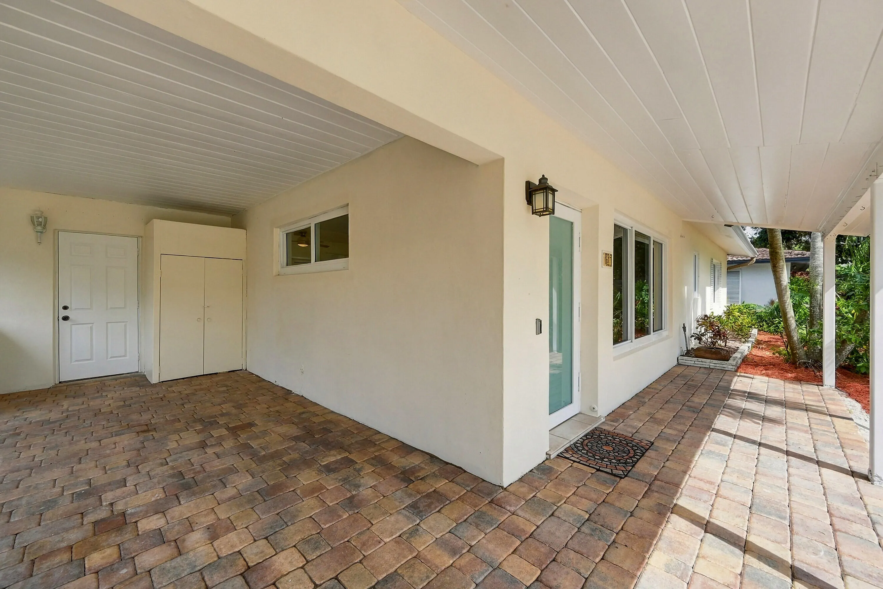 617 NW 28th Court ##617