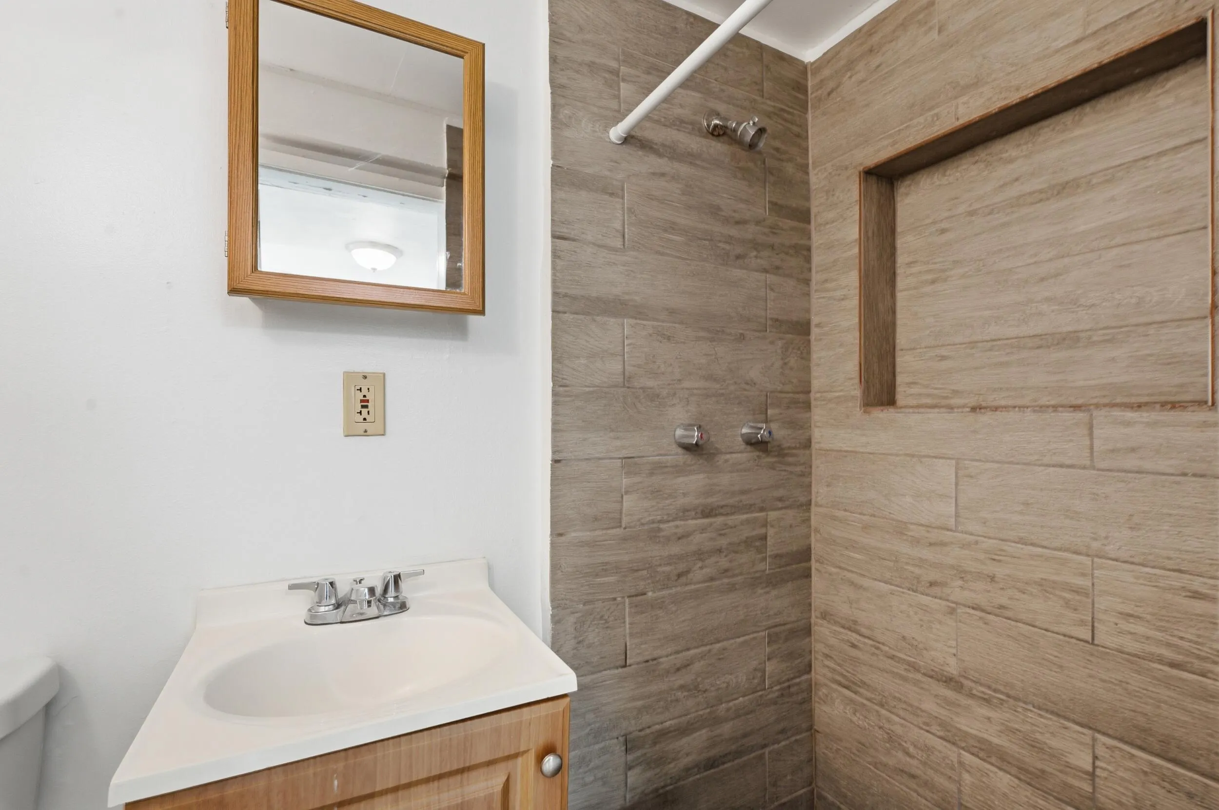 640 SW Bryant Avenue #Unit 2