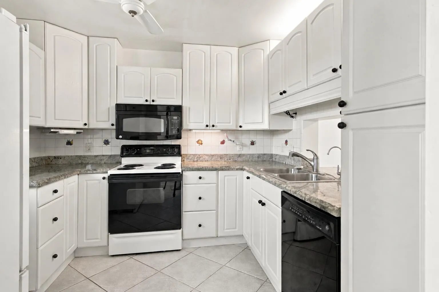 300 NE 26th Avenue #2100