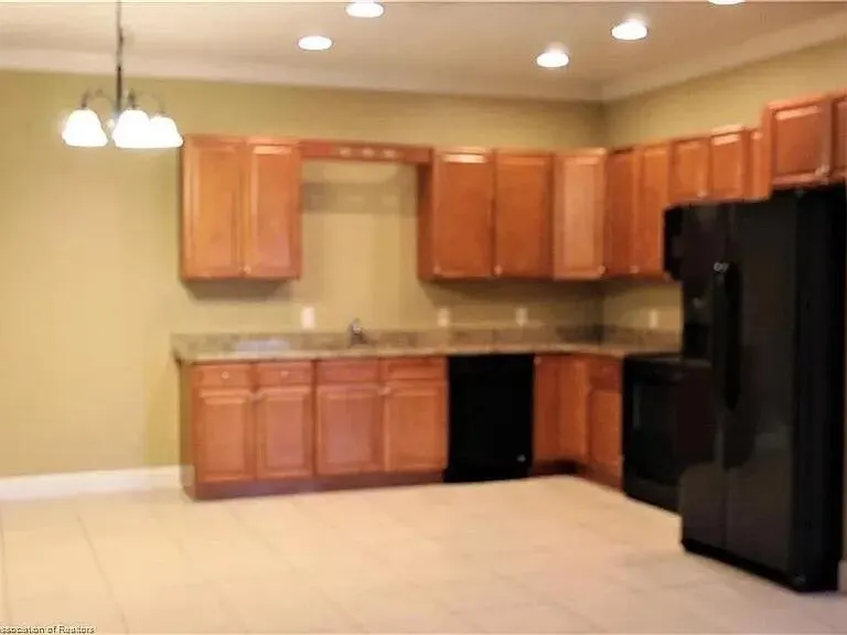 492 OAK CANOPY Circle