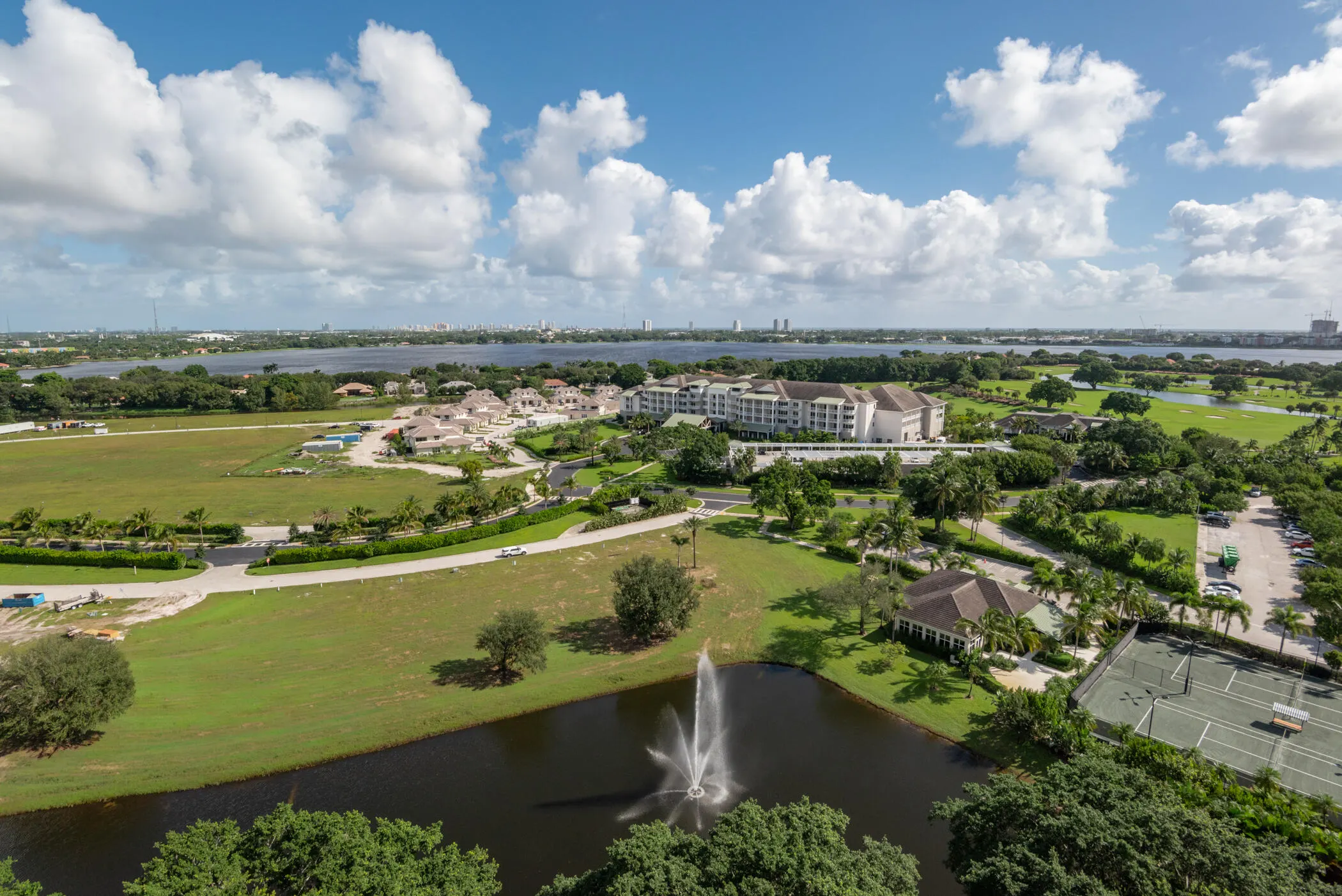 2480 Presidential Way #1804
