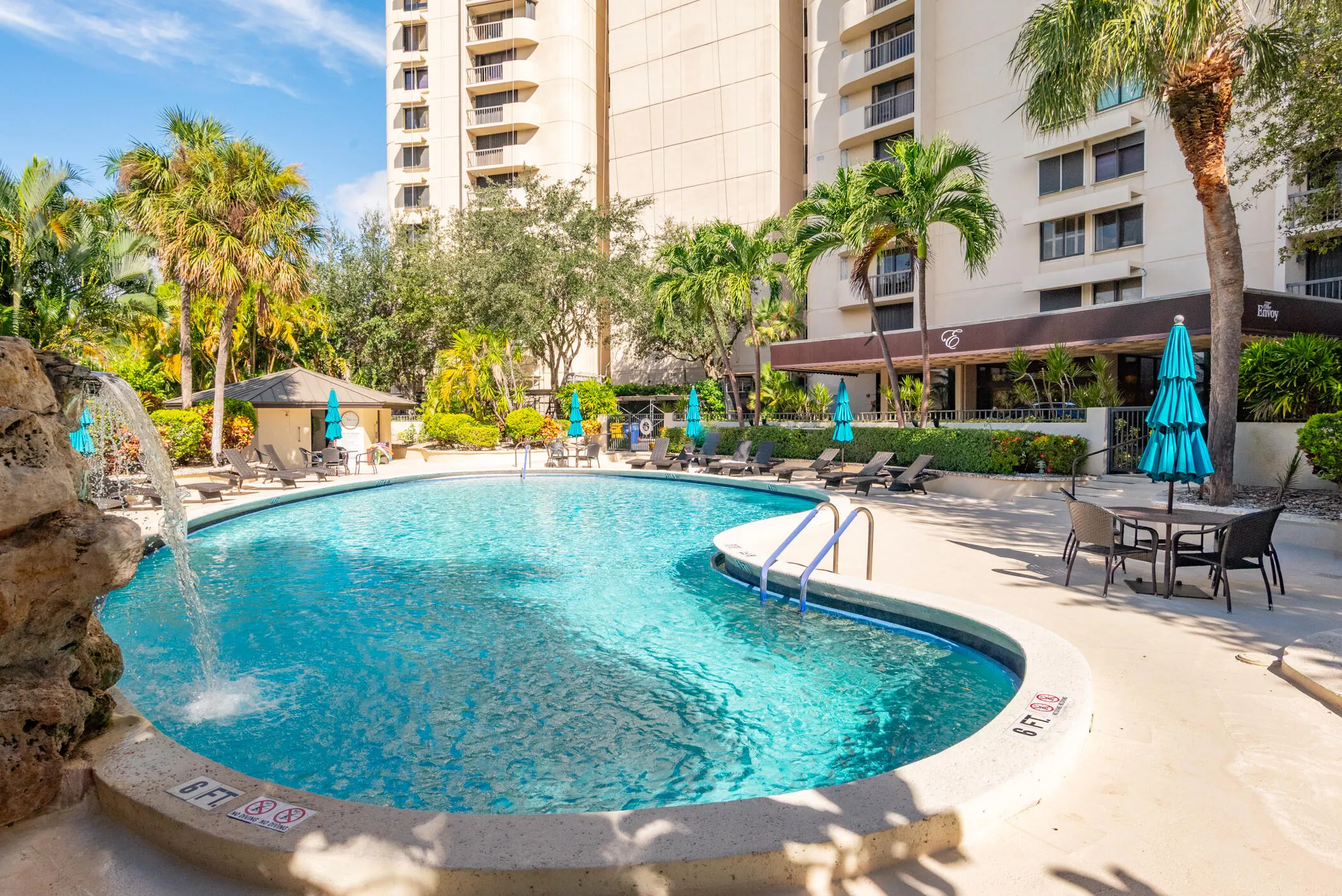 2480 Presidential Way #1804