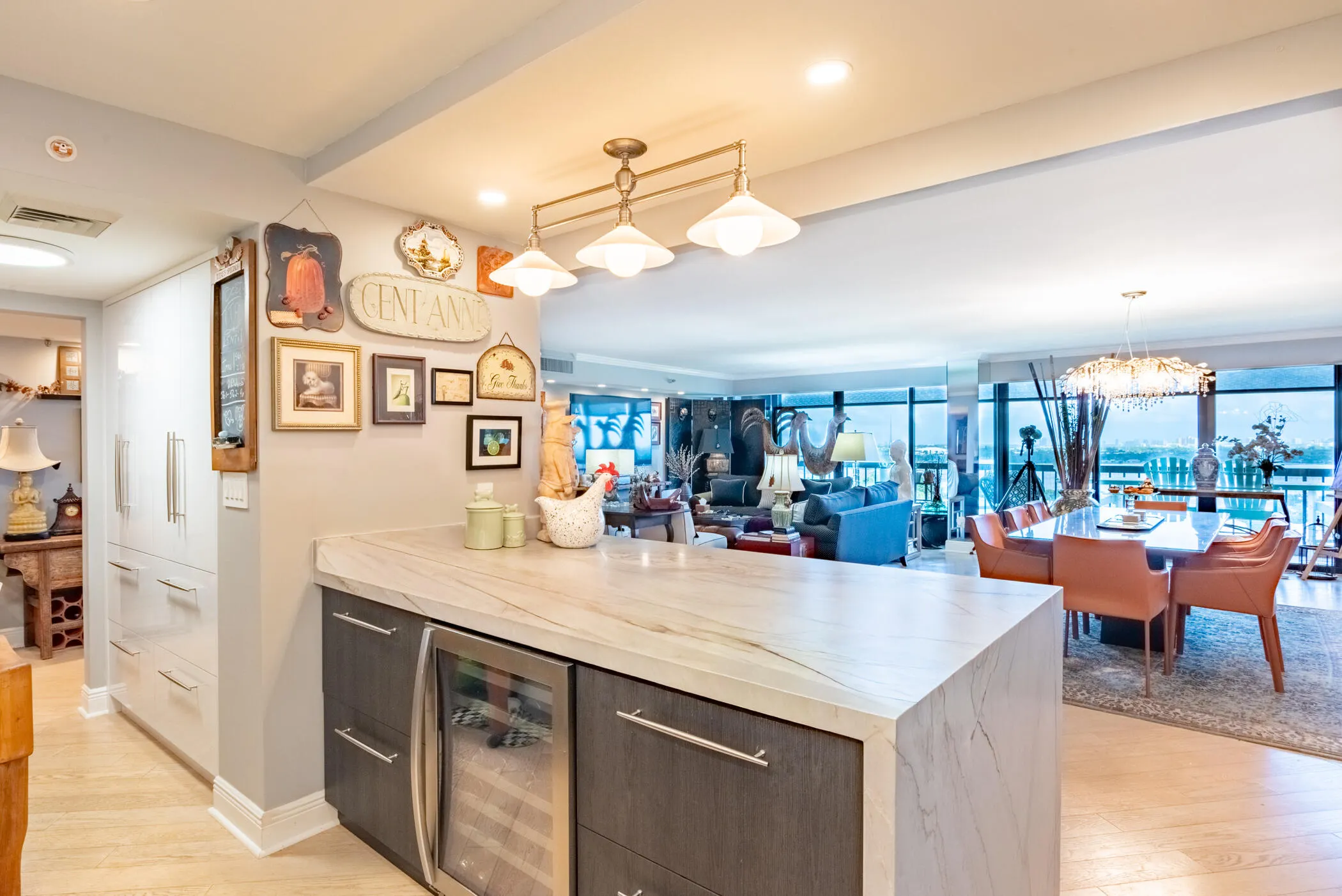 2480 Presidential Way #1804