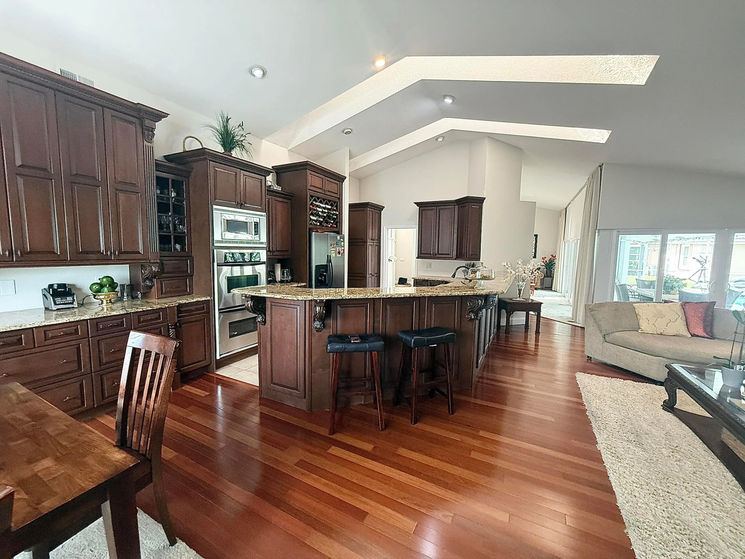 15580 MEADOW WOOD Drive