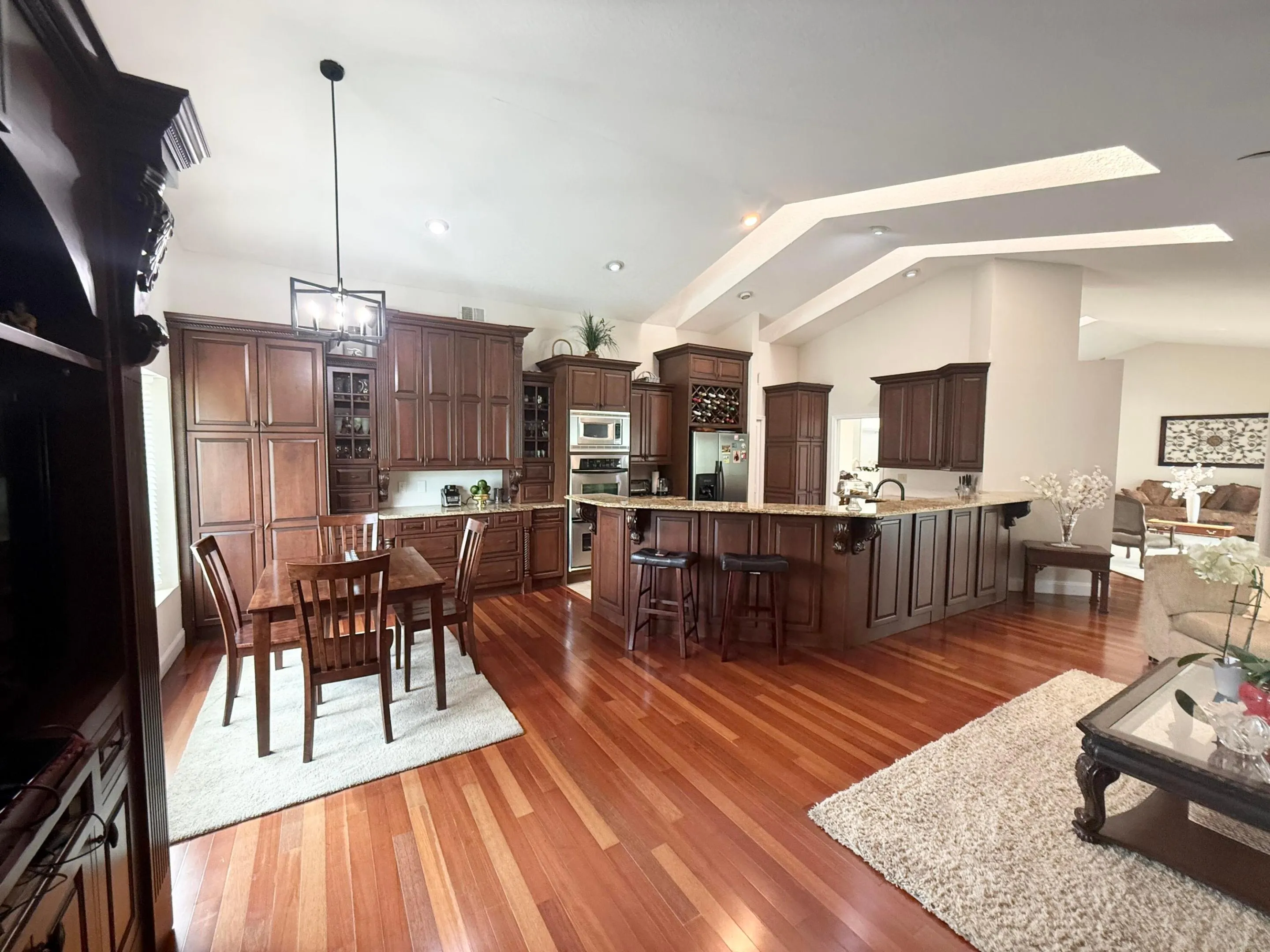 15580 MEADOW WOOD Drive