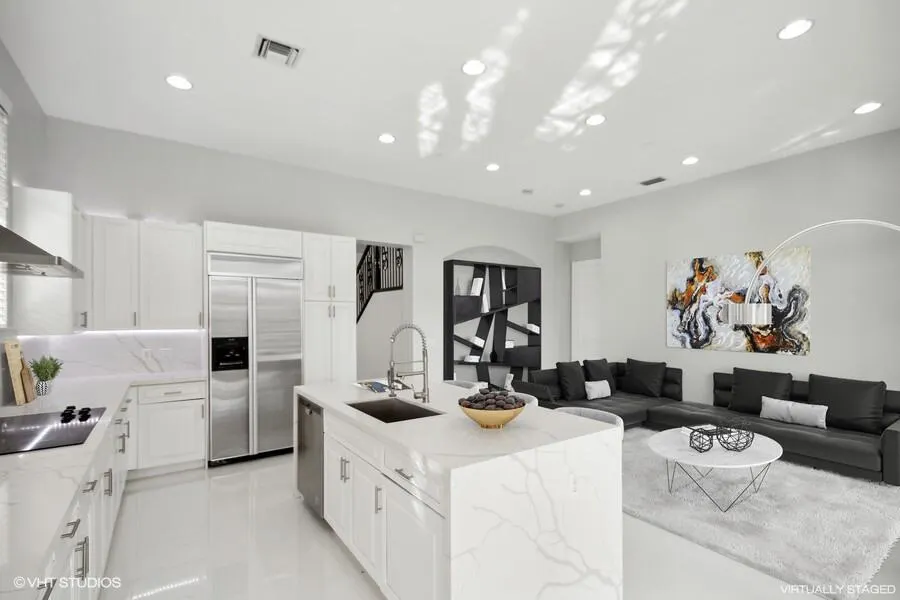 9648 Ginger Court