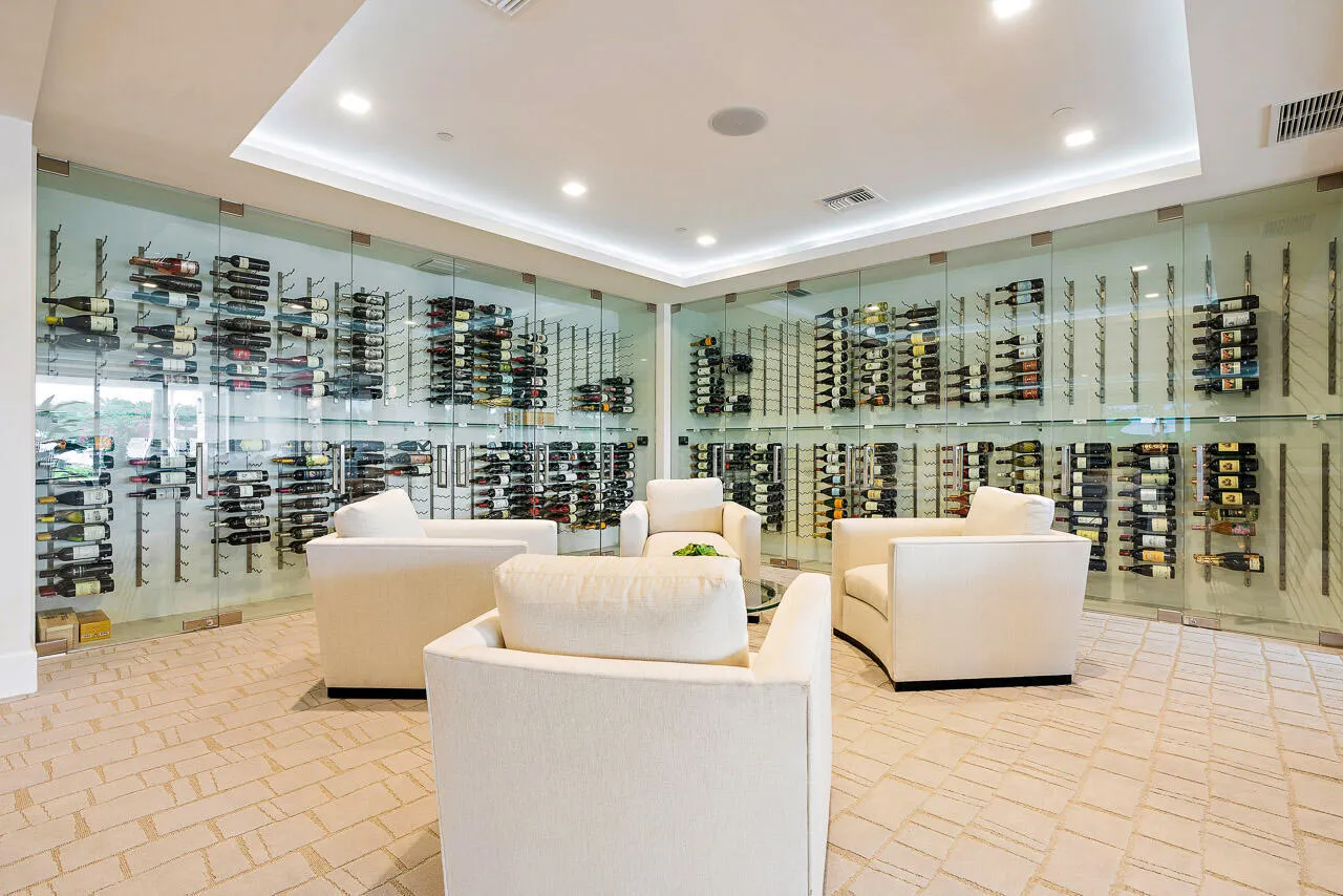 2720 Donald Ross Road #301