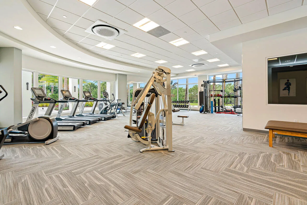 2720 Donald Ross Road #301