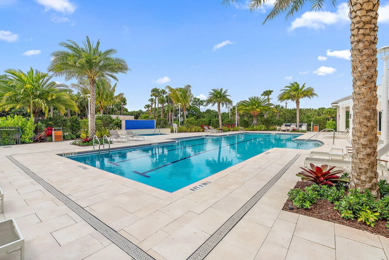 2720 Donald Ross Road #301