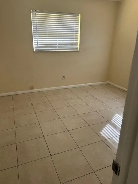 5414 NW 17th Street
