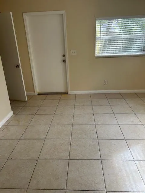 5414 NW 17th Street