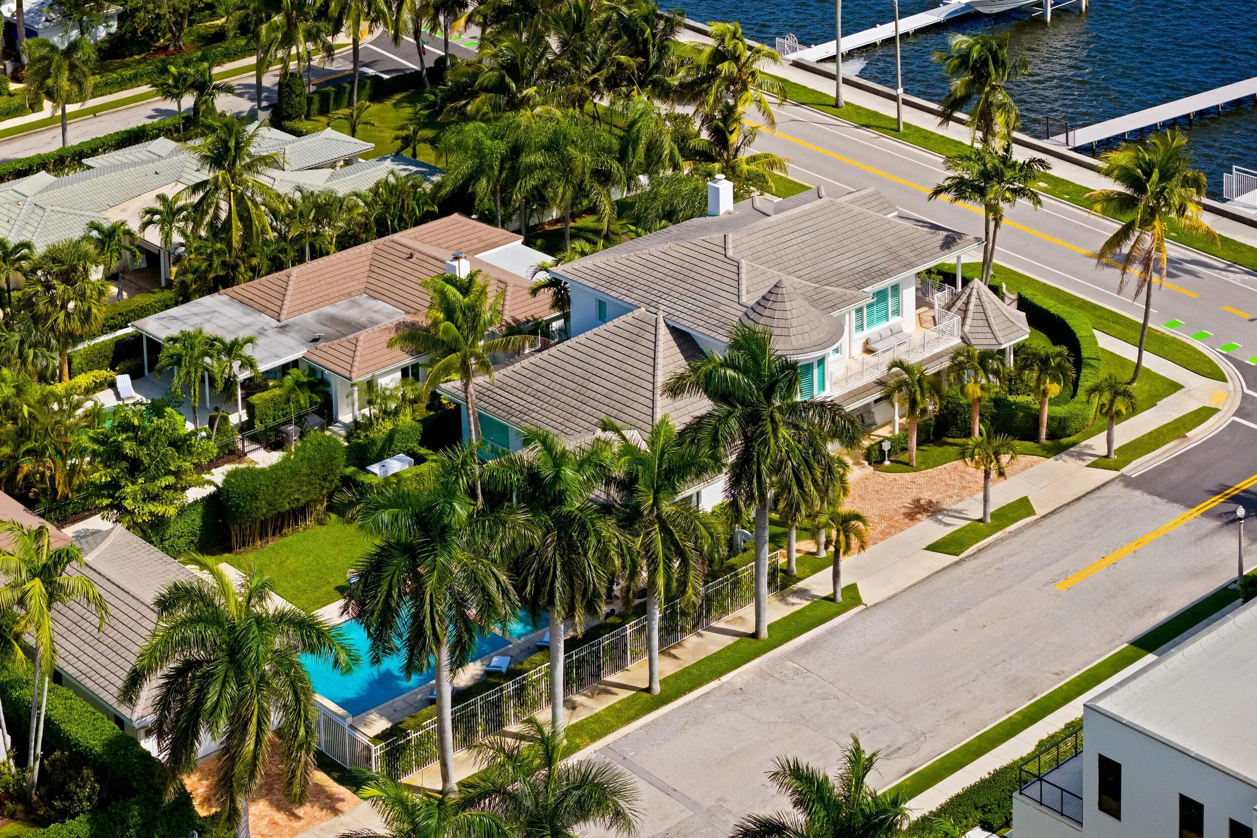 6917 S Flagler Drive