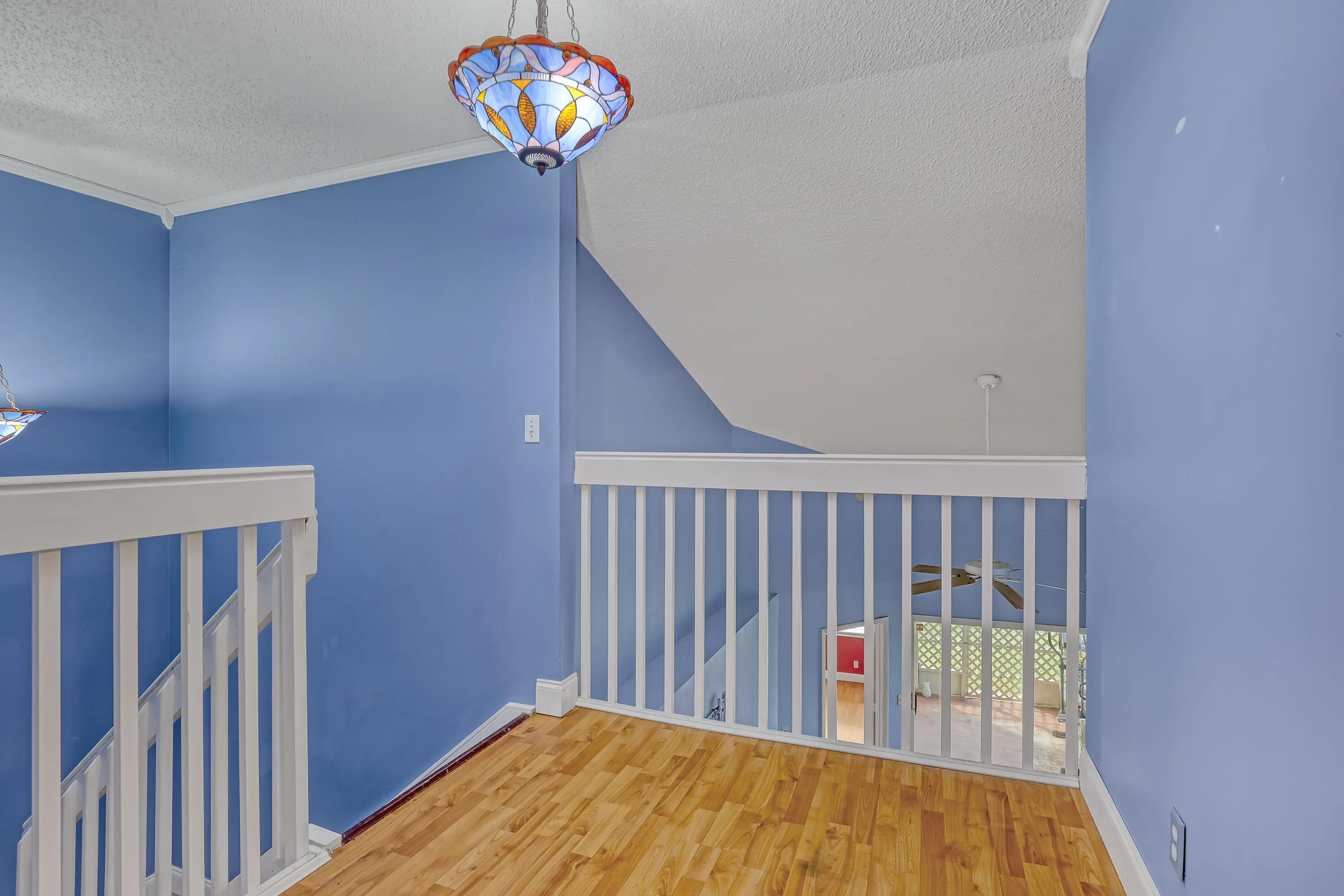 2103 MAPLEWOOD Drive