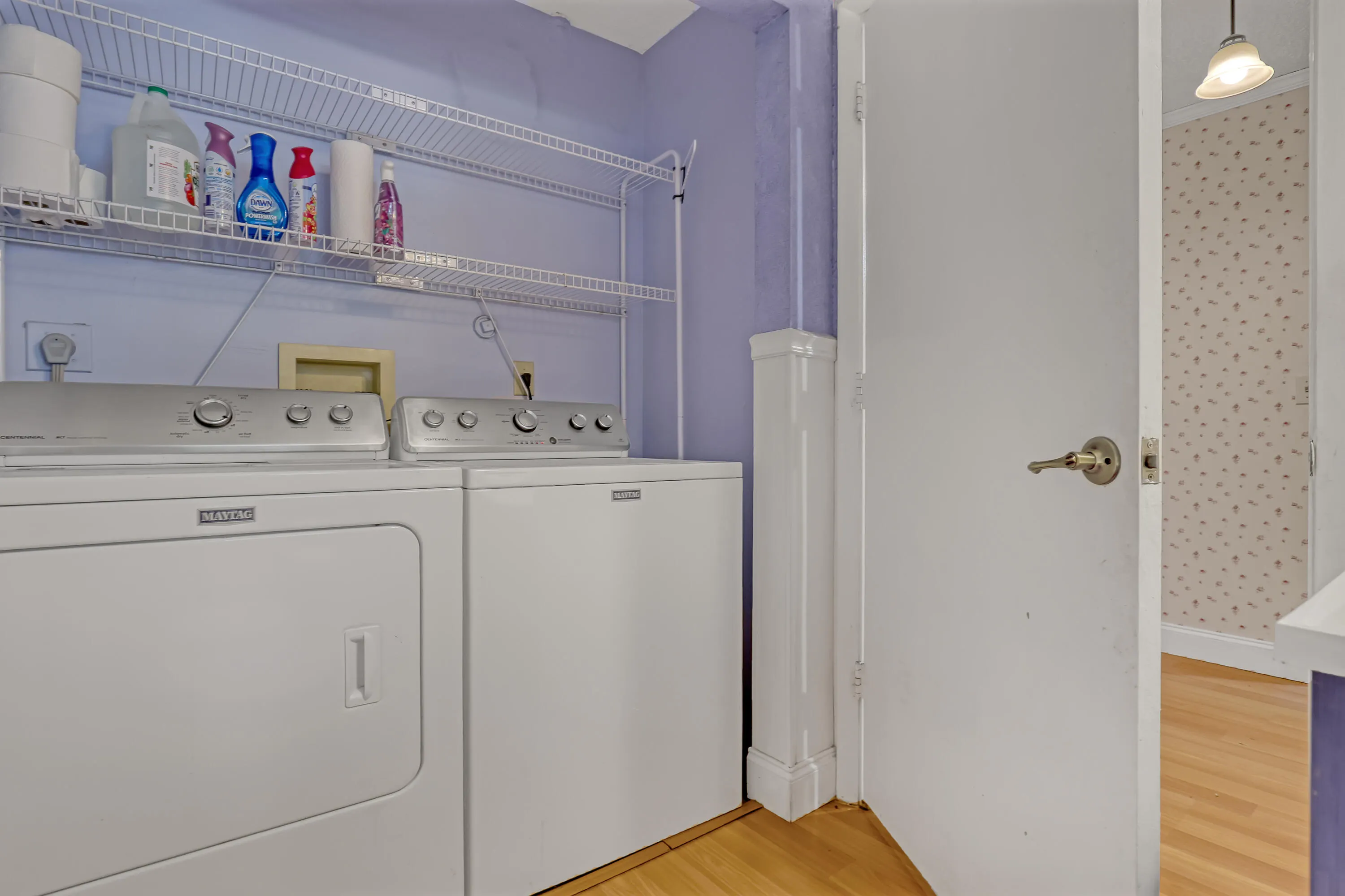 2103 MAPLEWOOD Drive