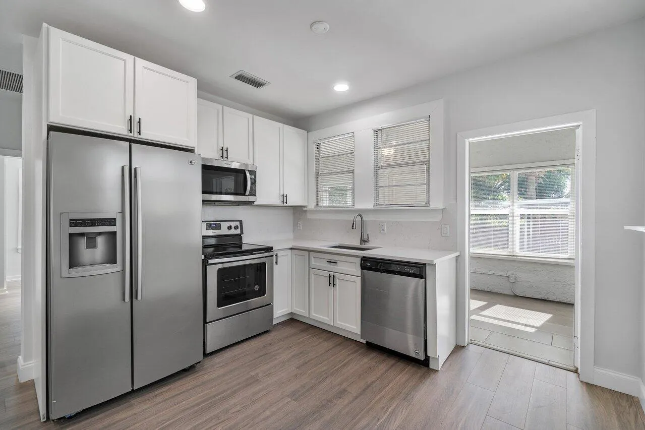 424 53RD Street