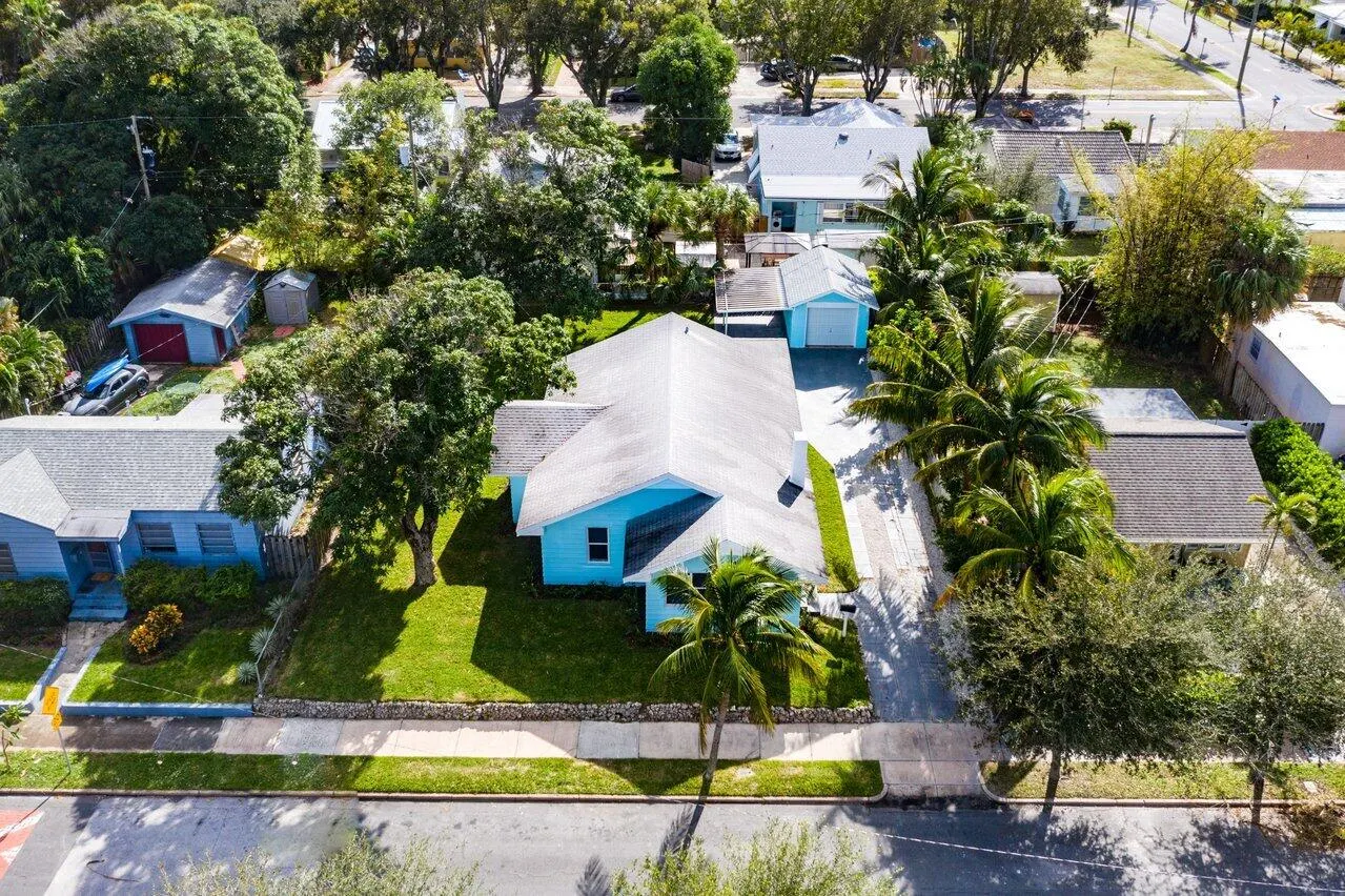 424 53RD Street