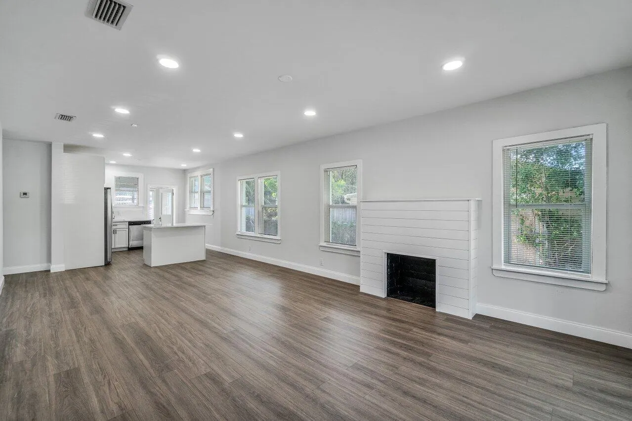 424 53RD Street