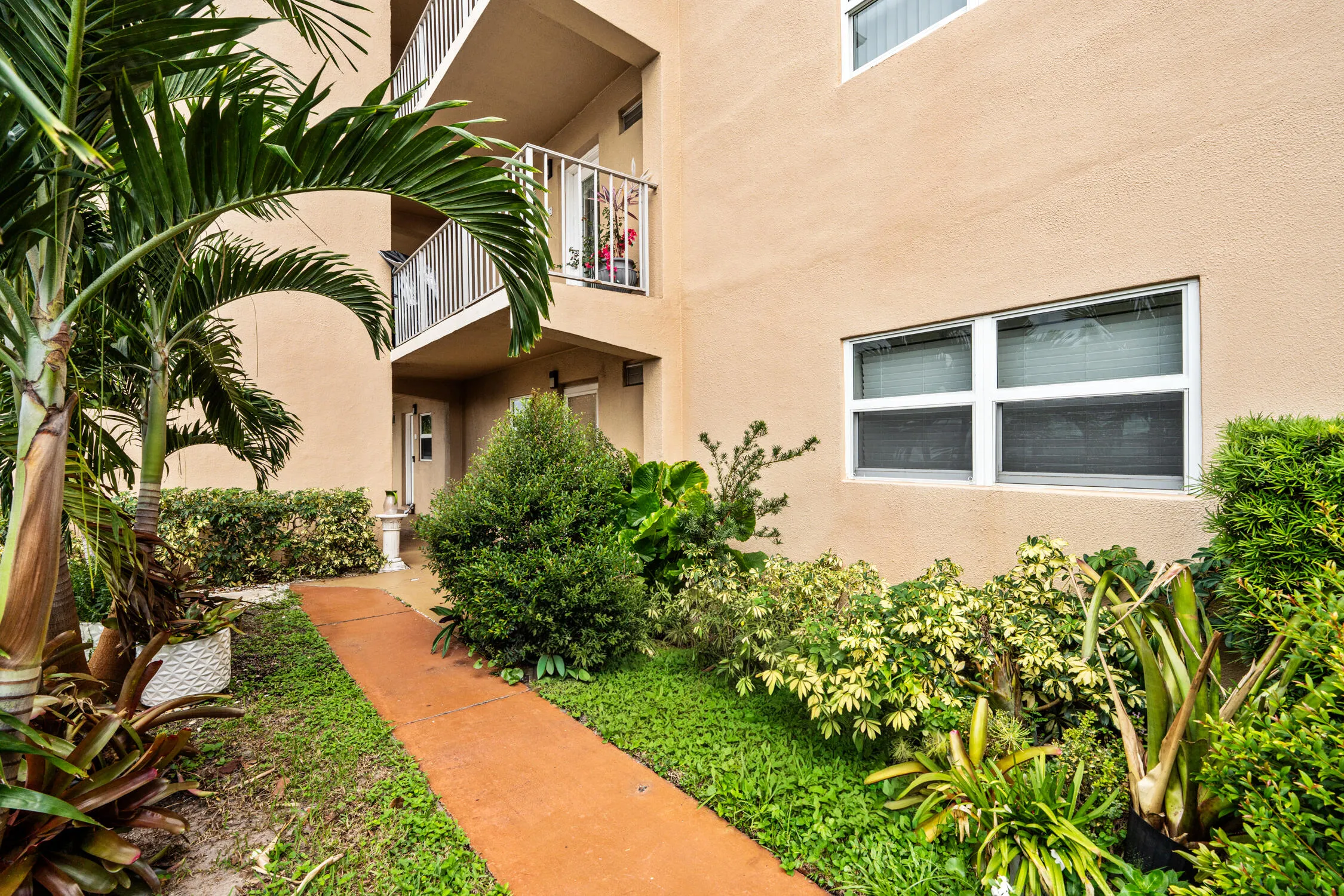 2600 NE 1ST Lane #1120