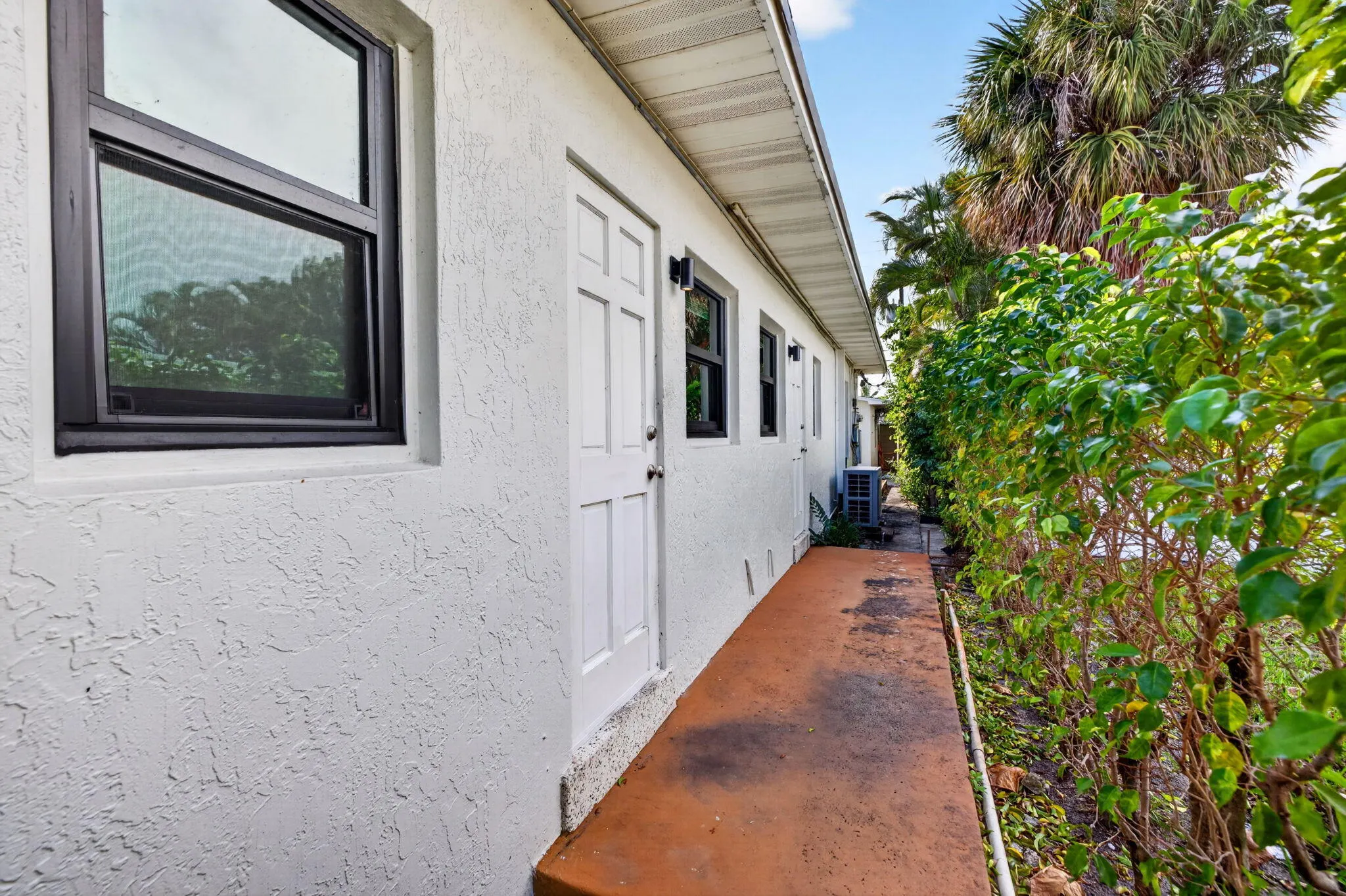 1515 NE 16TH Street