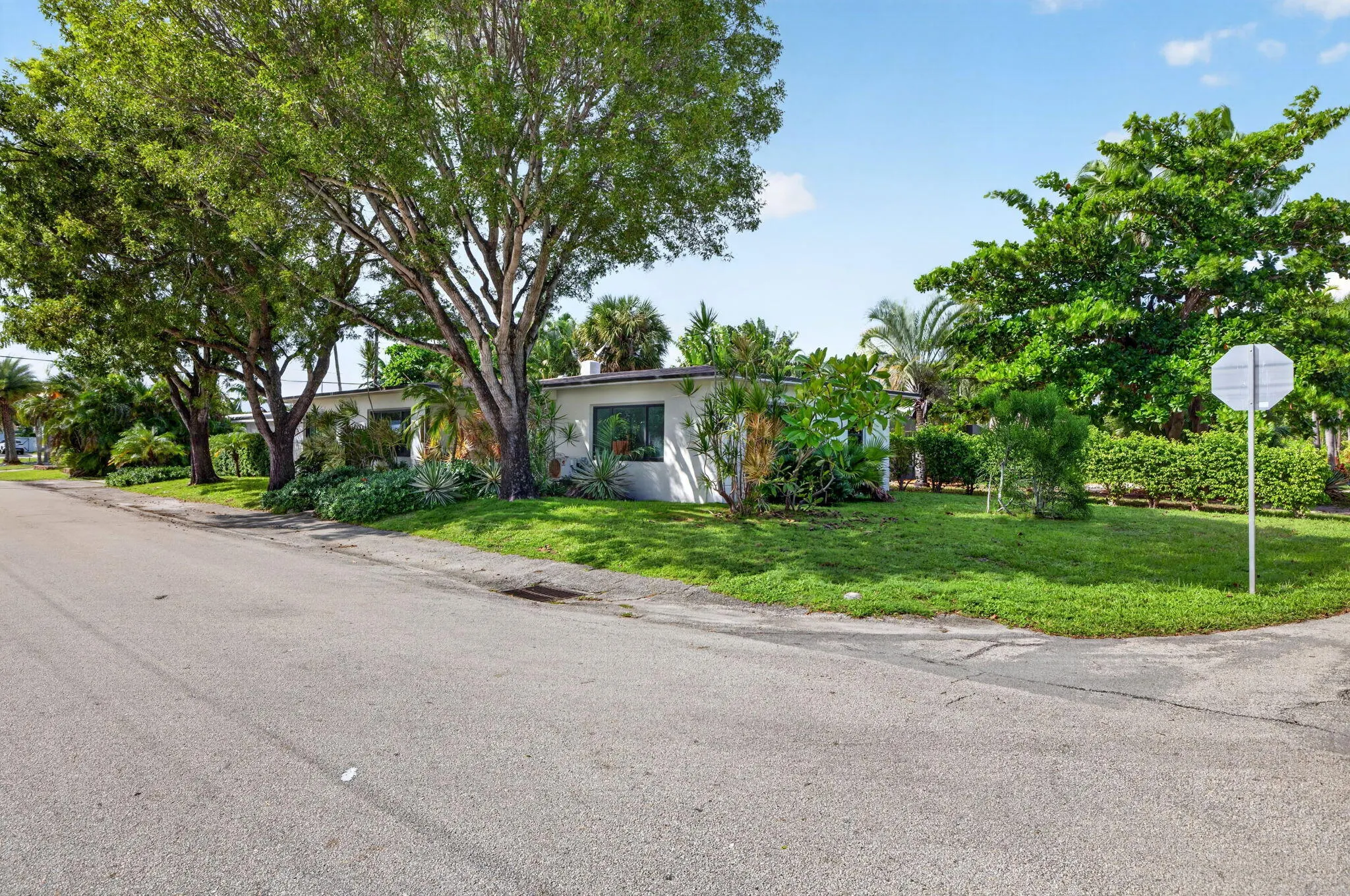 1515 NE 16TH Street
