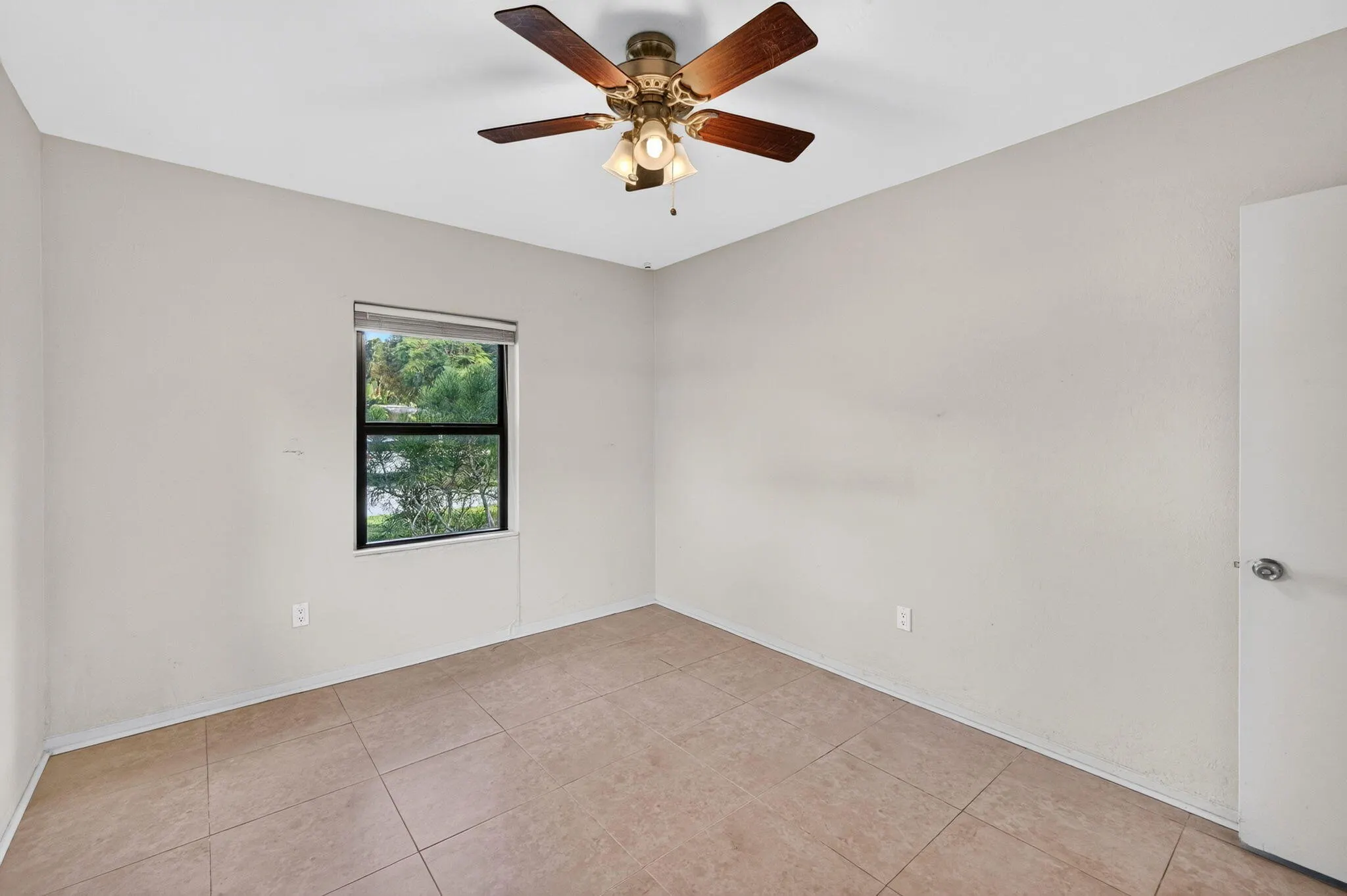 1515 NE 16TH Street