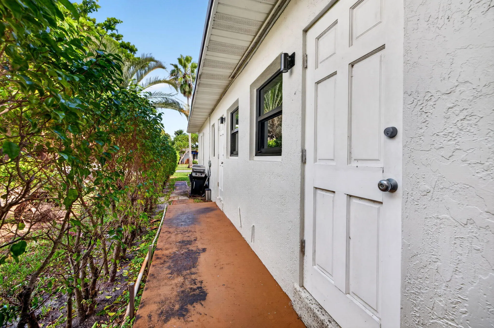1515 NE 16TH Street