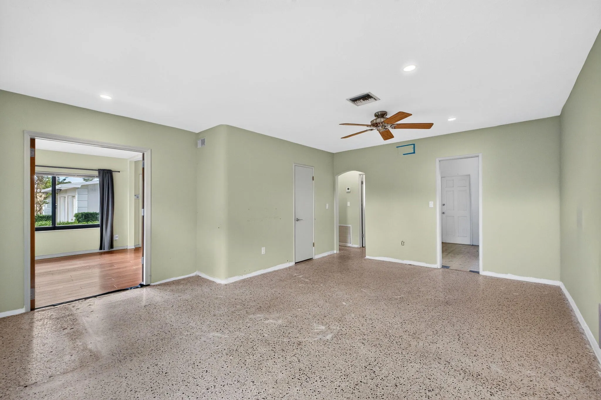 1515 NE 16TH Street