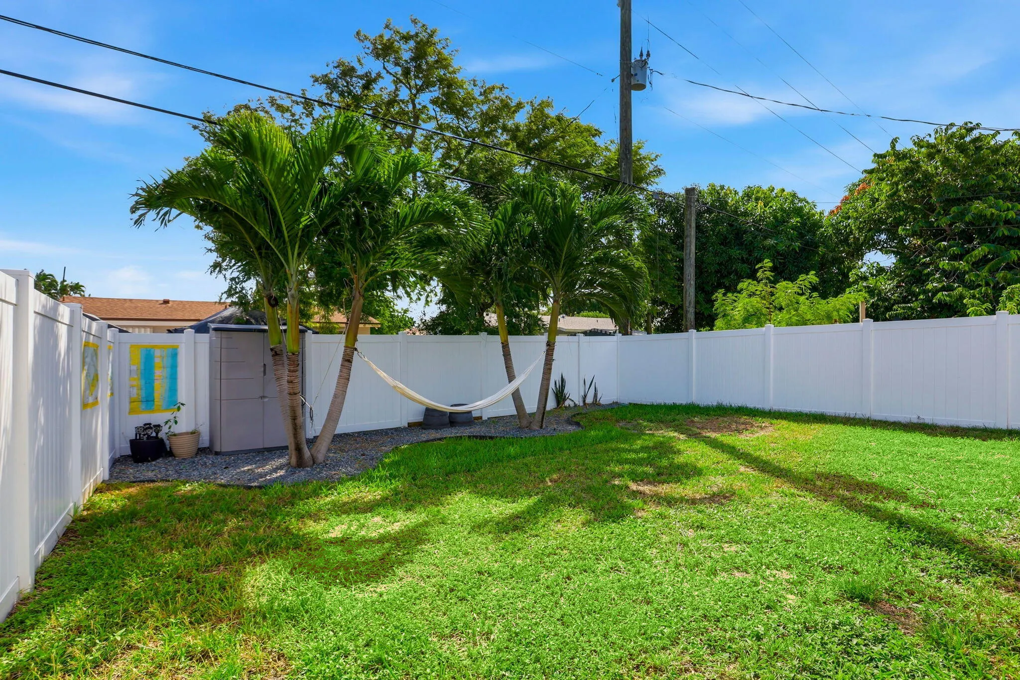 2550 N DIXIE Highway