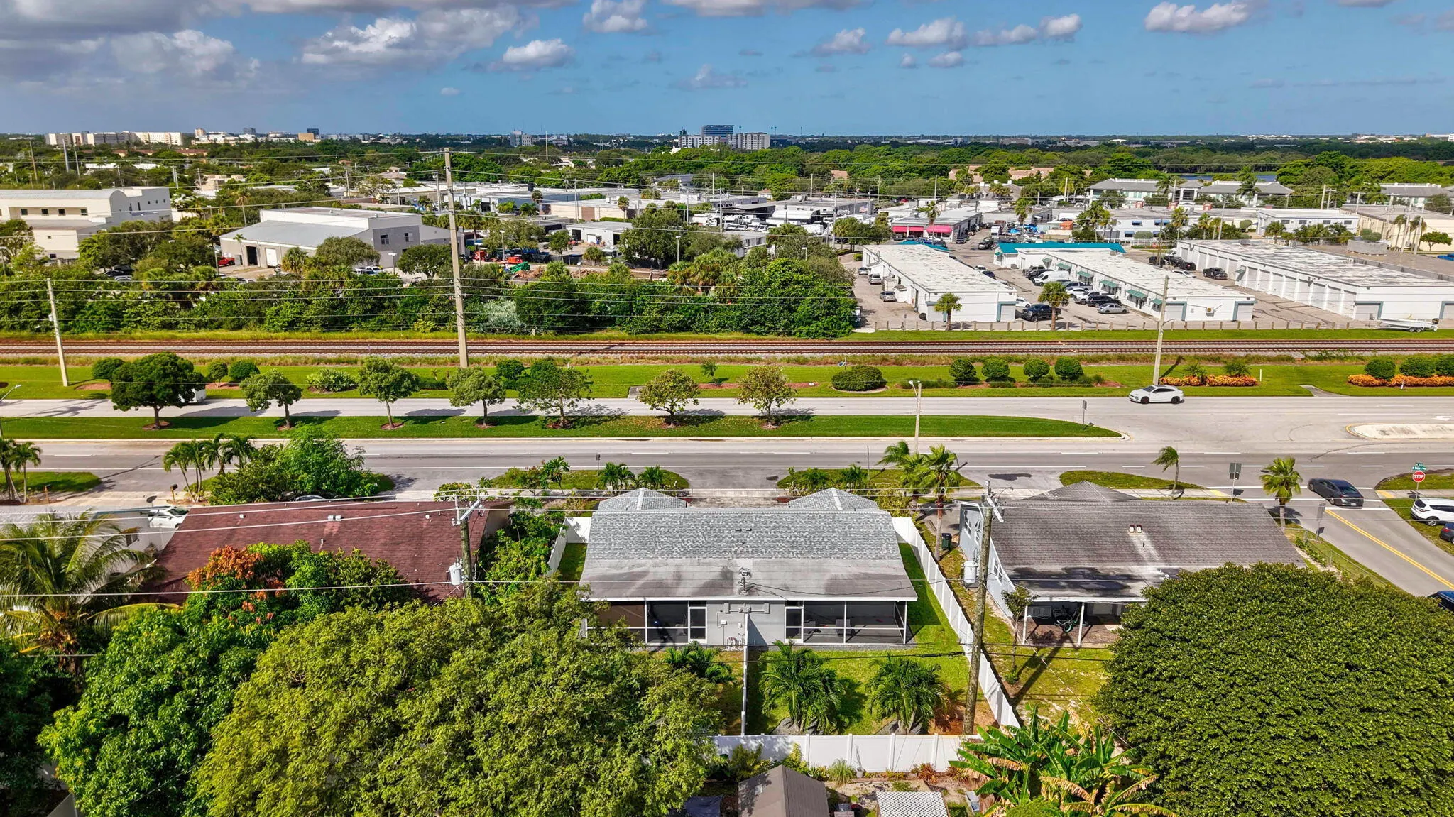 2550 N DIXIE Highway