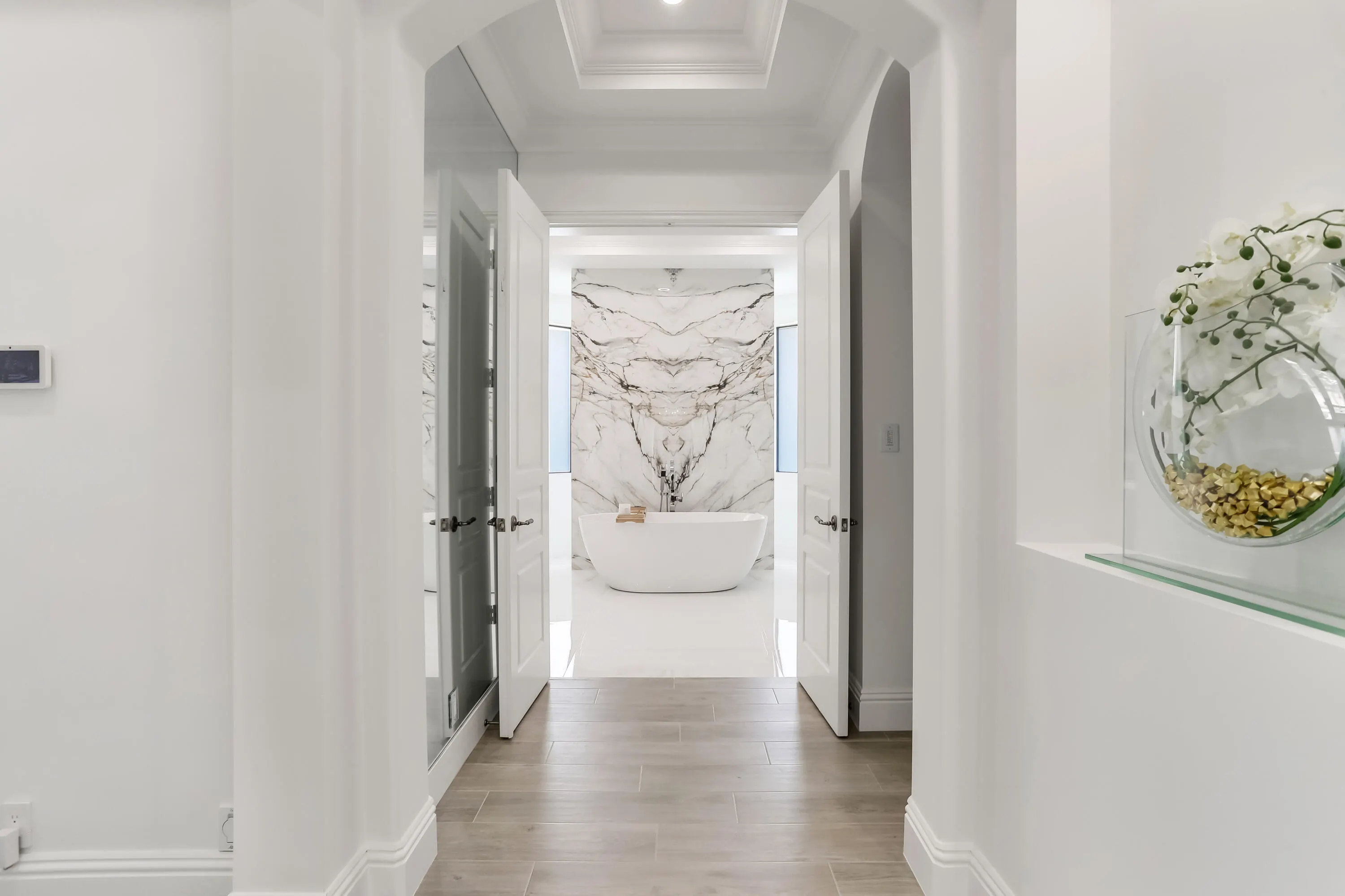 7645 FENWICK Place
