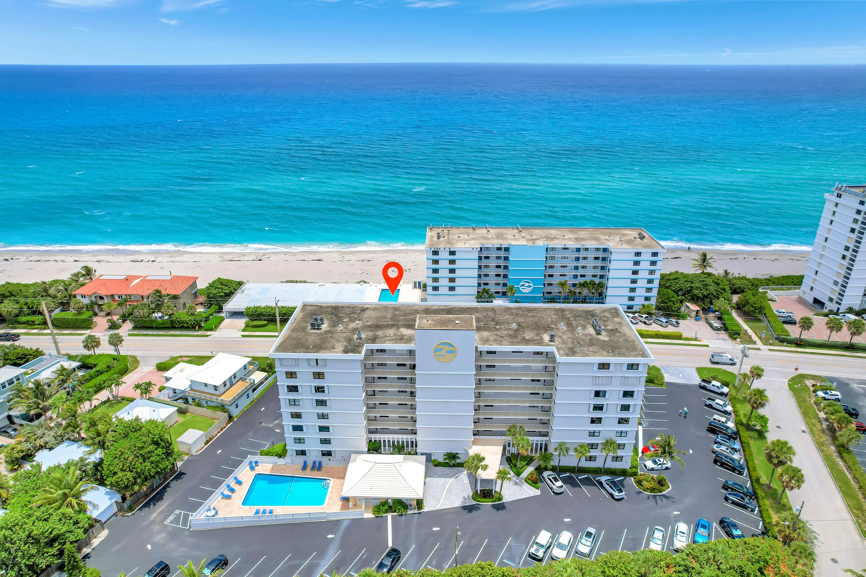 911 Ocean Drive #704
