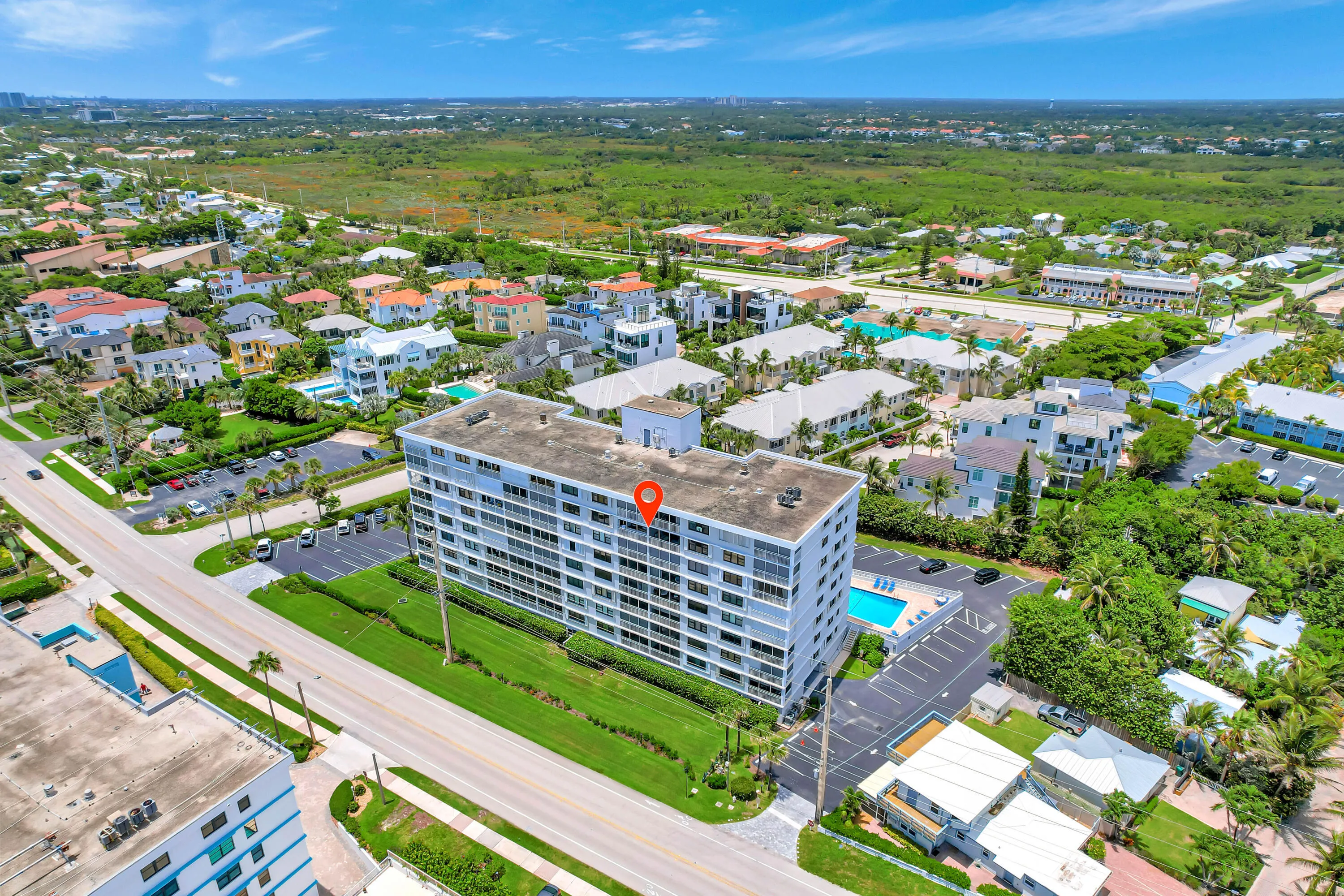 911 Ocean Drive #704