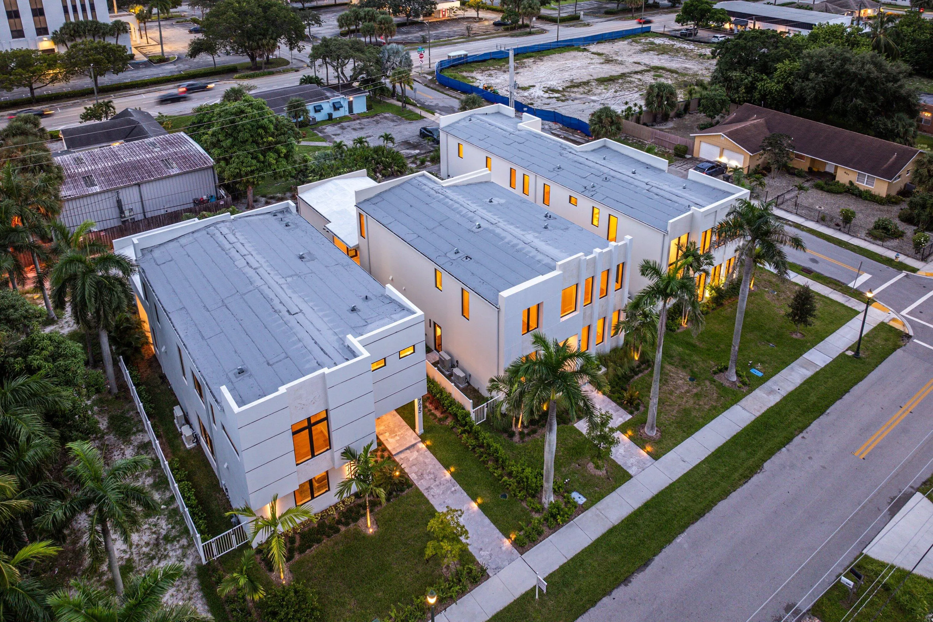 725 SE 4th Avenue