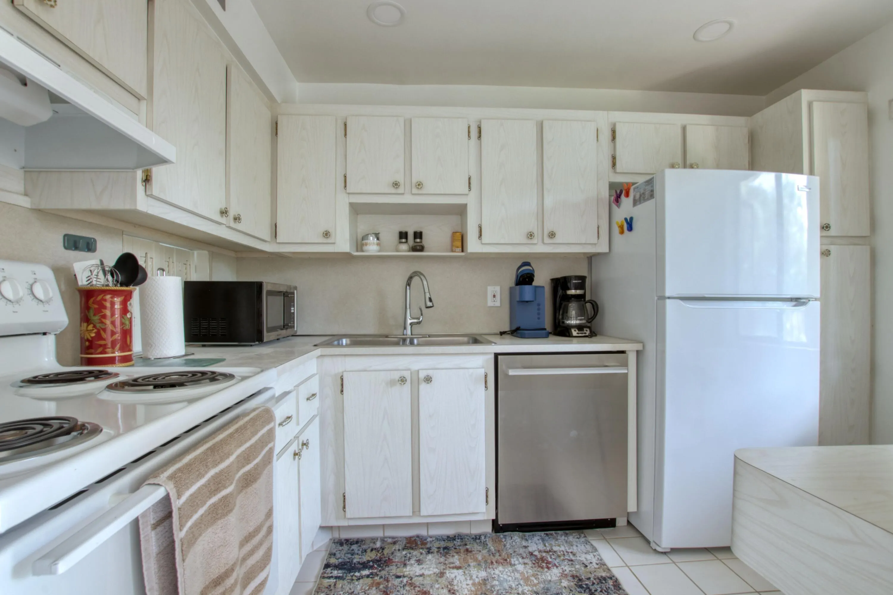 4838 ESEDRA Court #204
