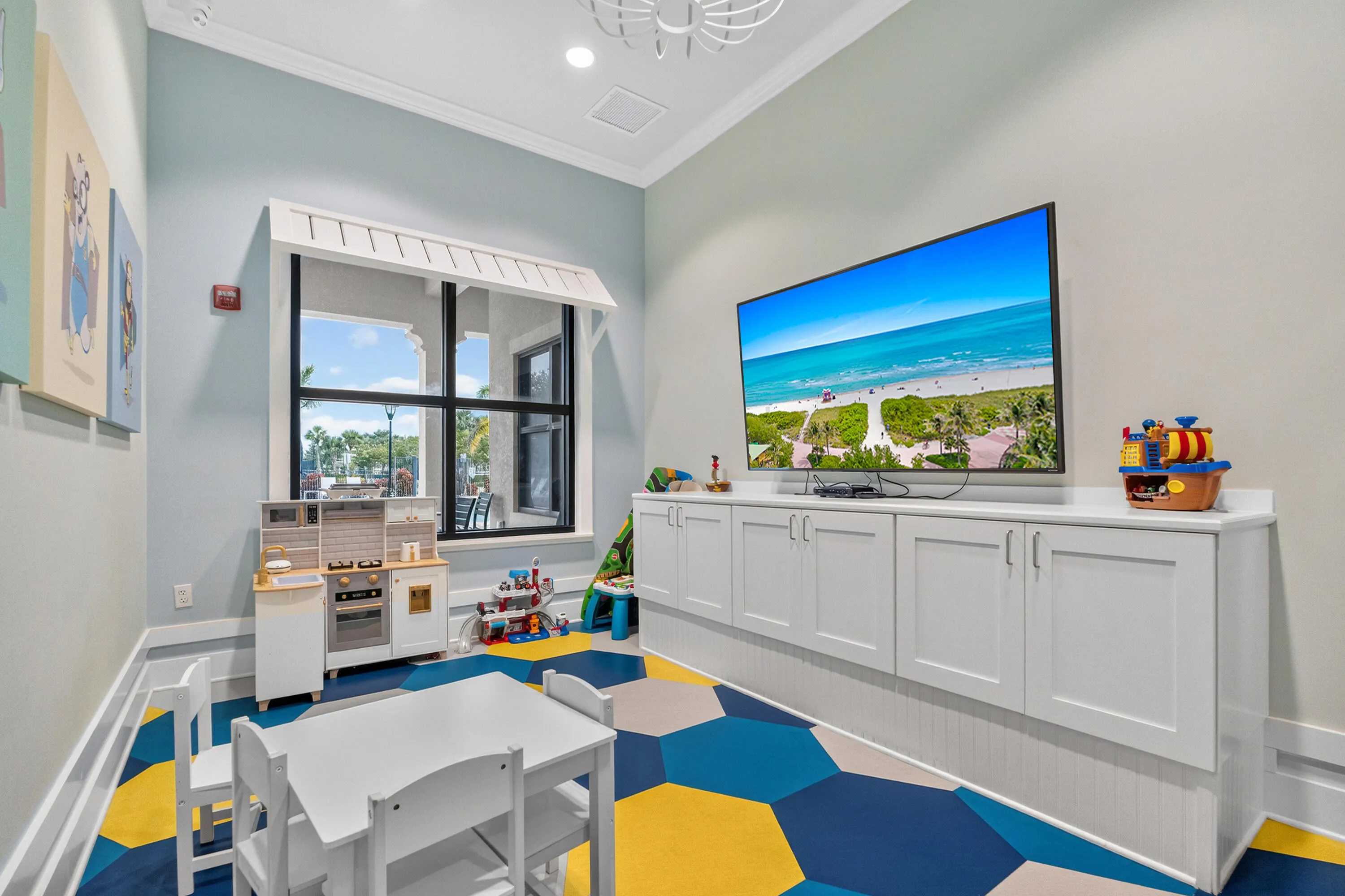 9951 E VERONA Circle