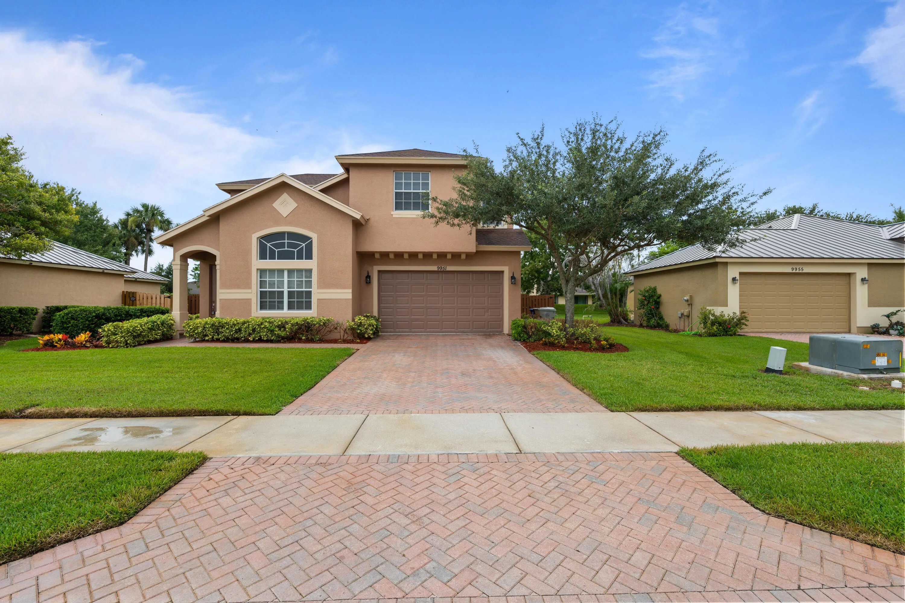 9951 E VERONA Circle