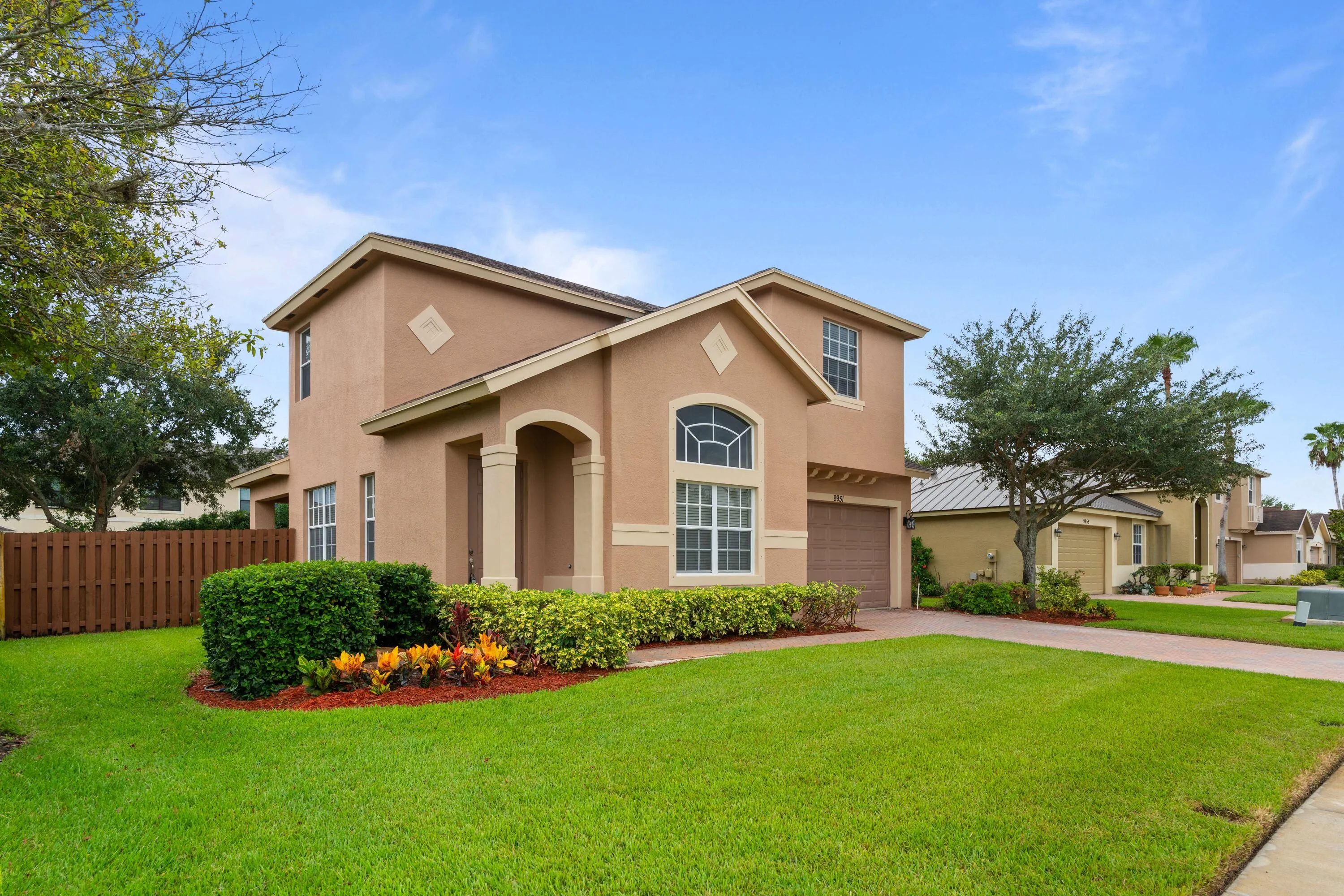 9951 E VERONA Circle