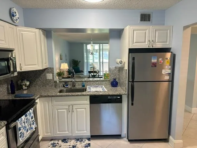 260 NW 76th Avenue #108