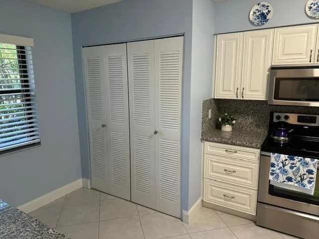 260 NW 76th Avenue #108