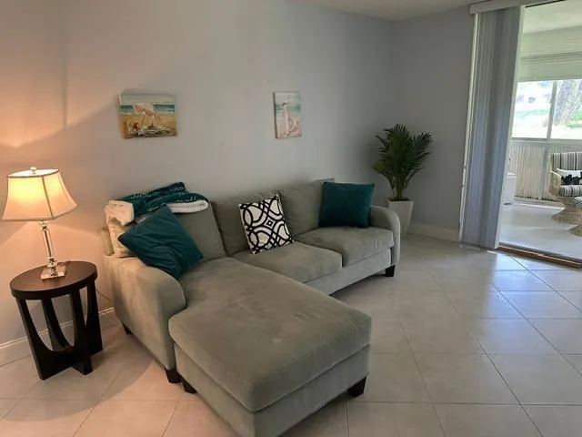 260 NW 76th Avenue #108